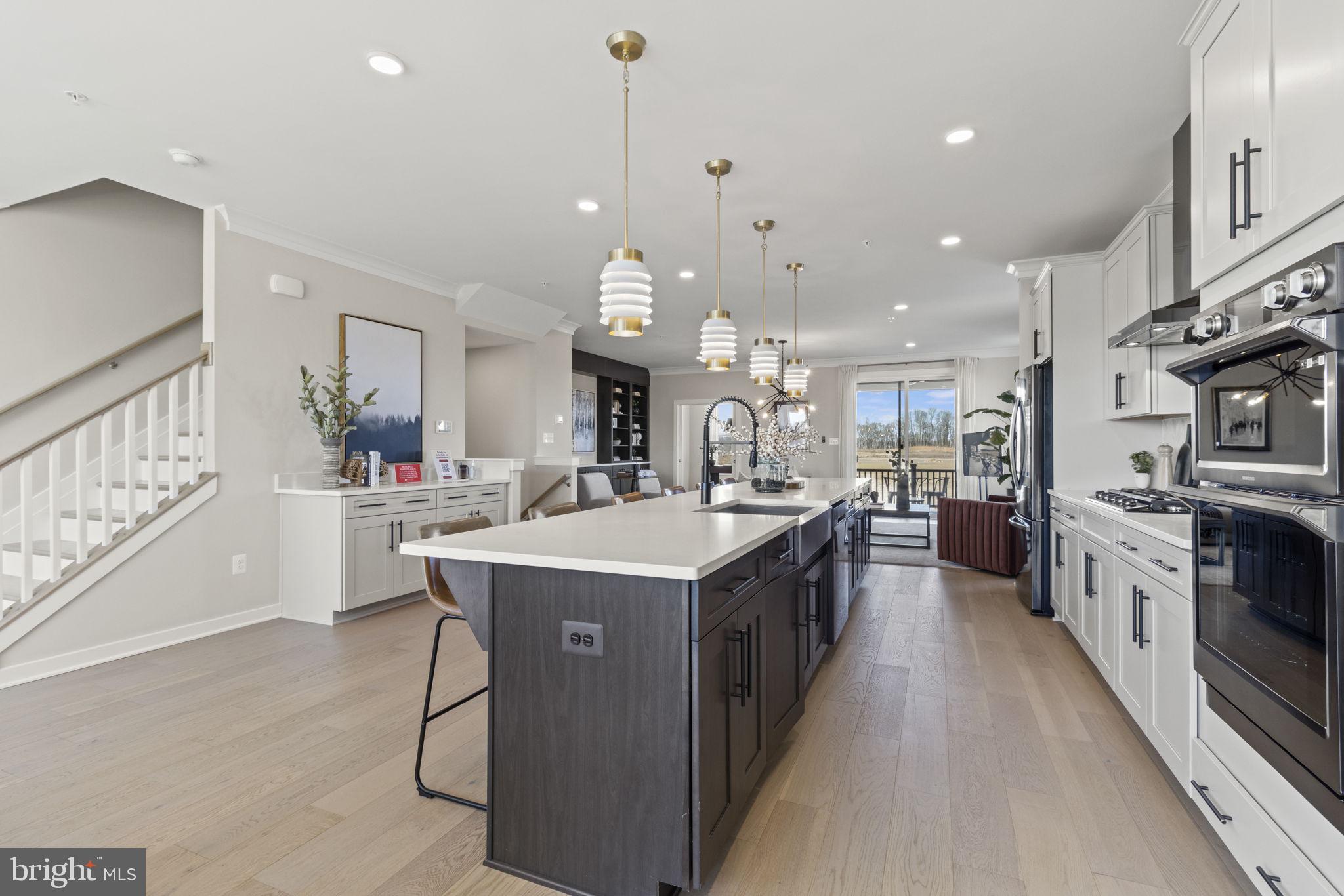 201 SUMMIT POINT BOULEVARD