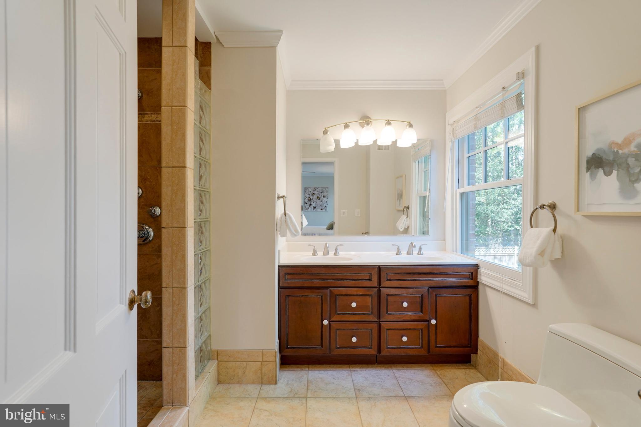 KENWOOD PARK - Residential