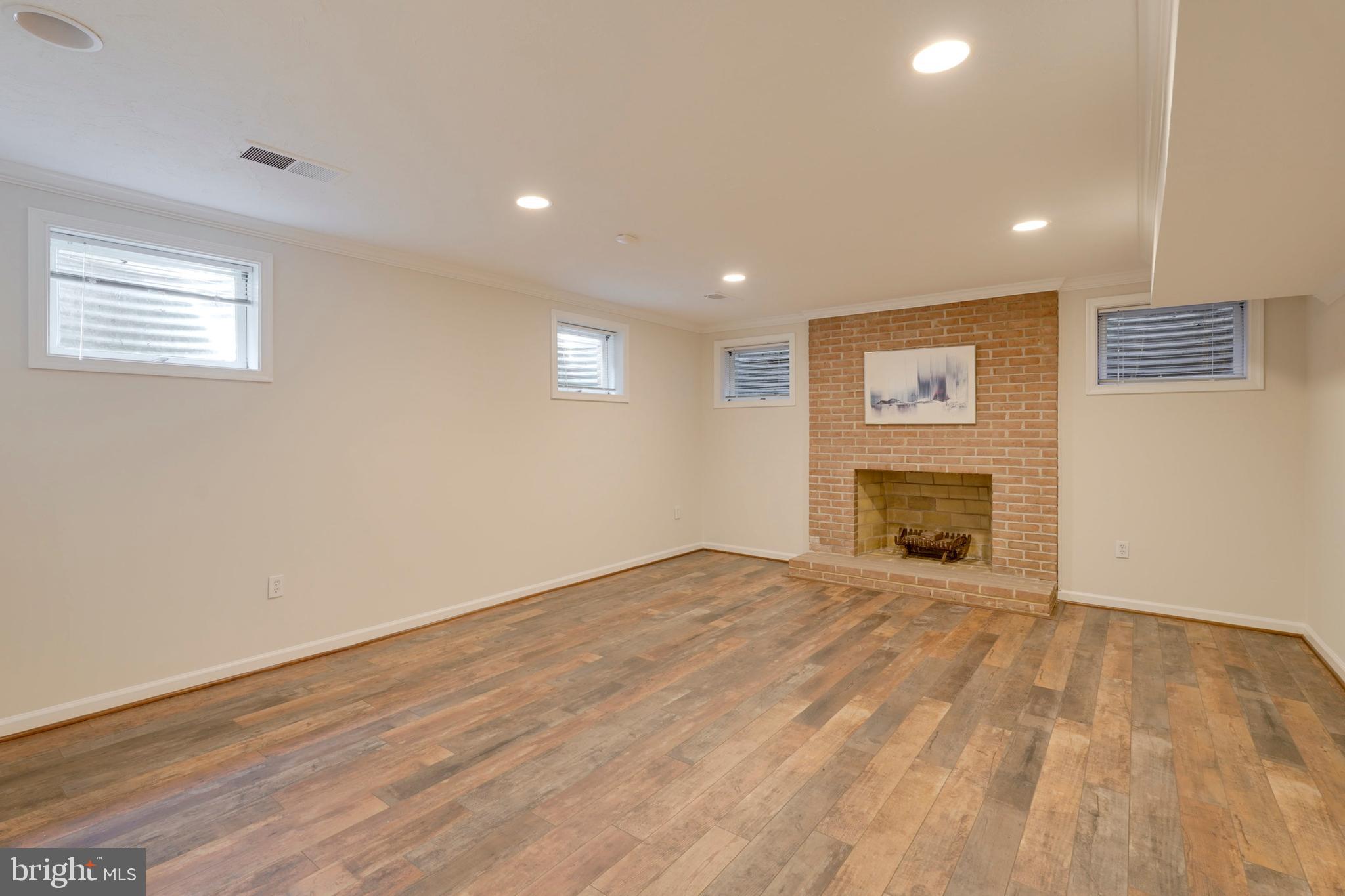 KENWOOD PARK - Residential