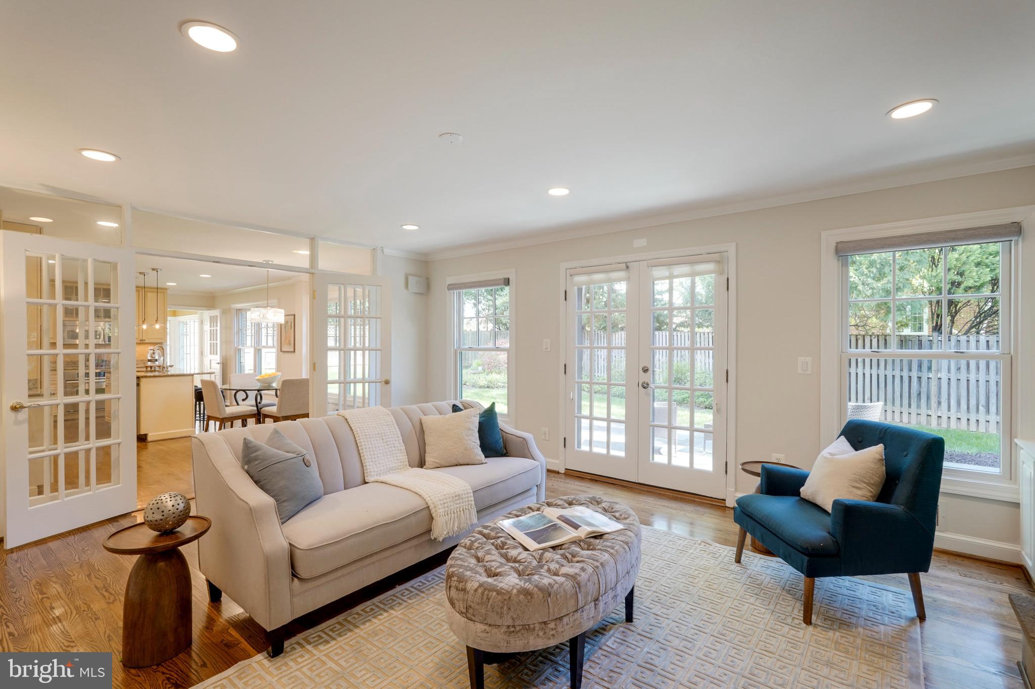 KENWOOD PARK - Residential