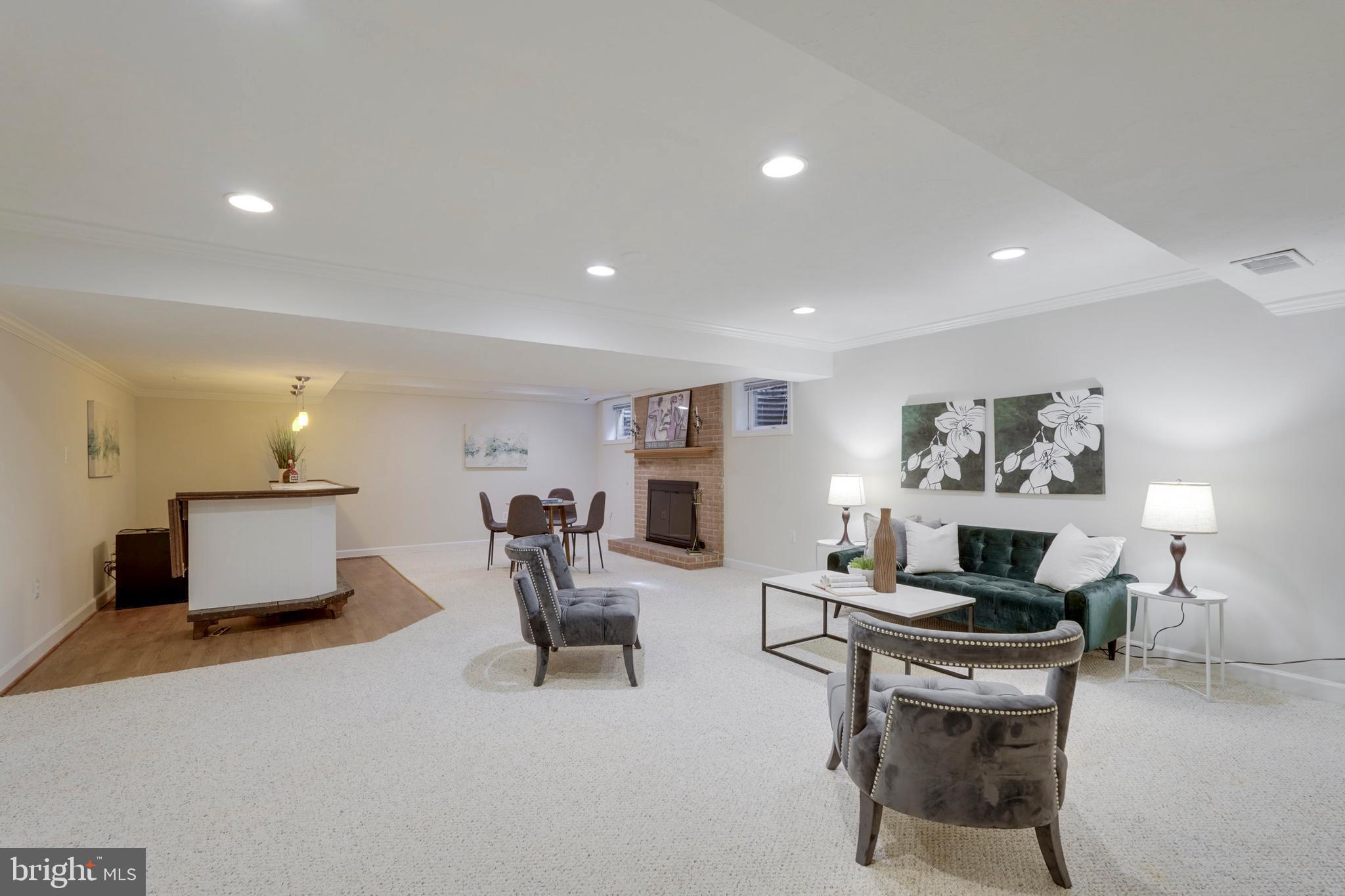 KENWOOD PARK - Residential