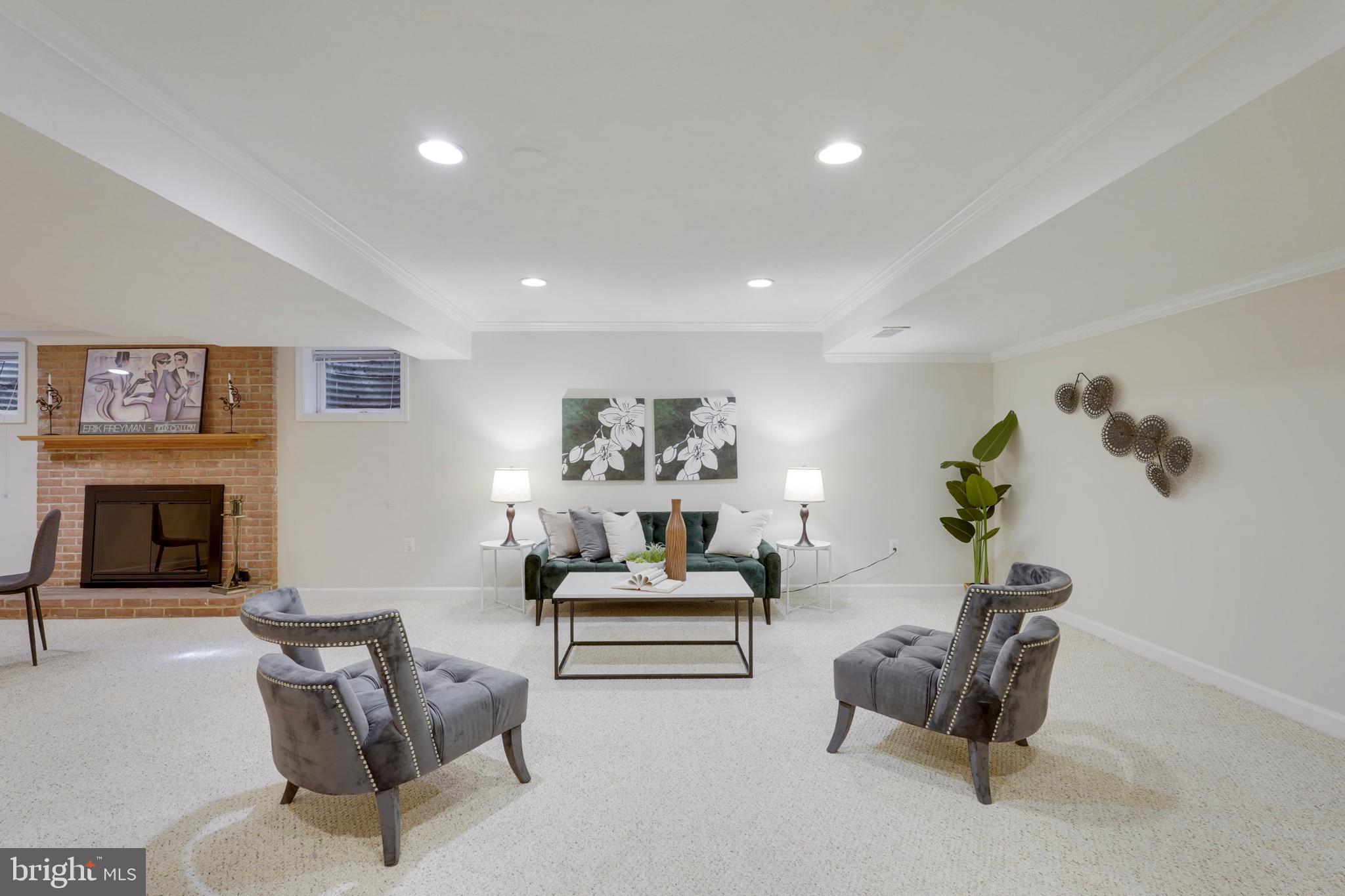 KENWOOD PARK - Residential