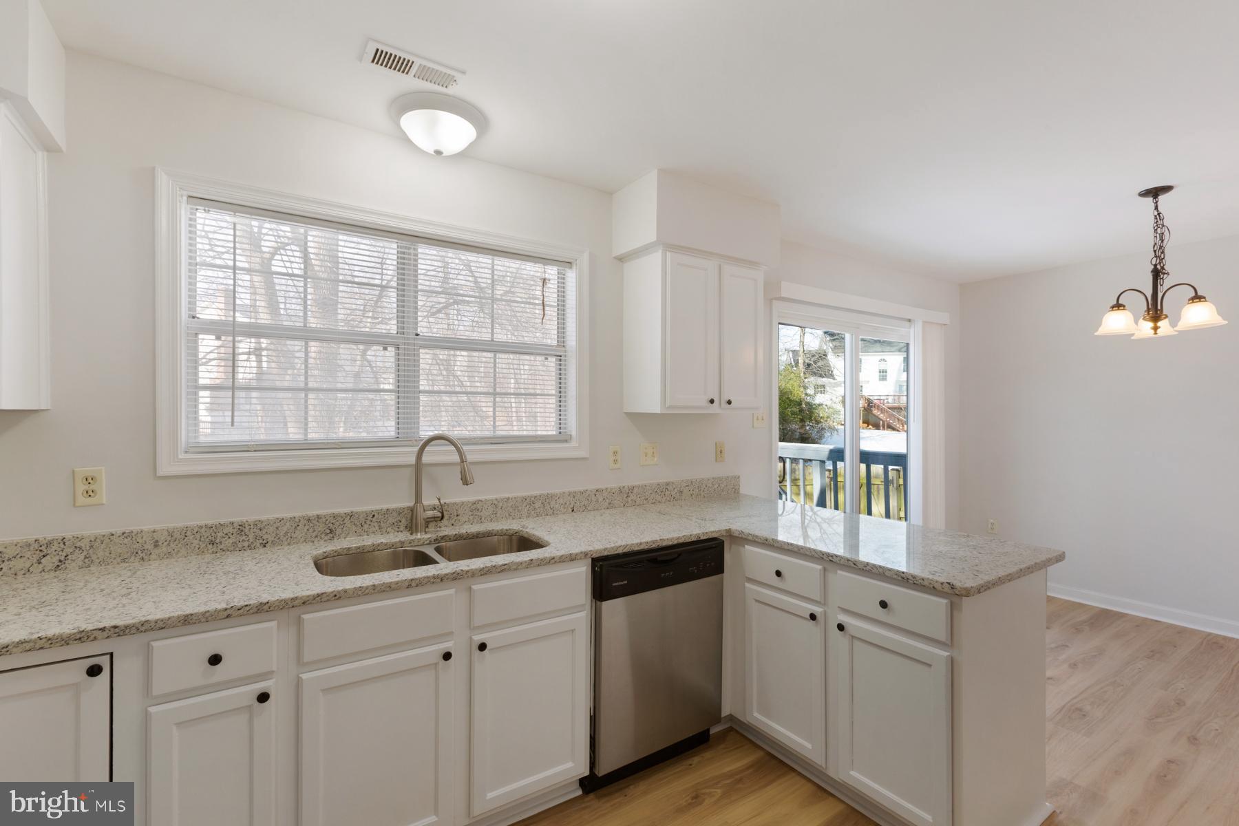 DEVON GREEN - Residential