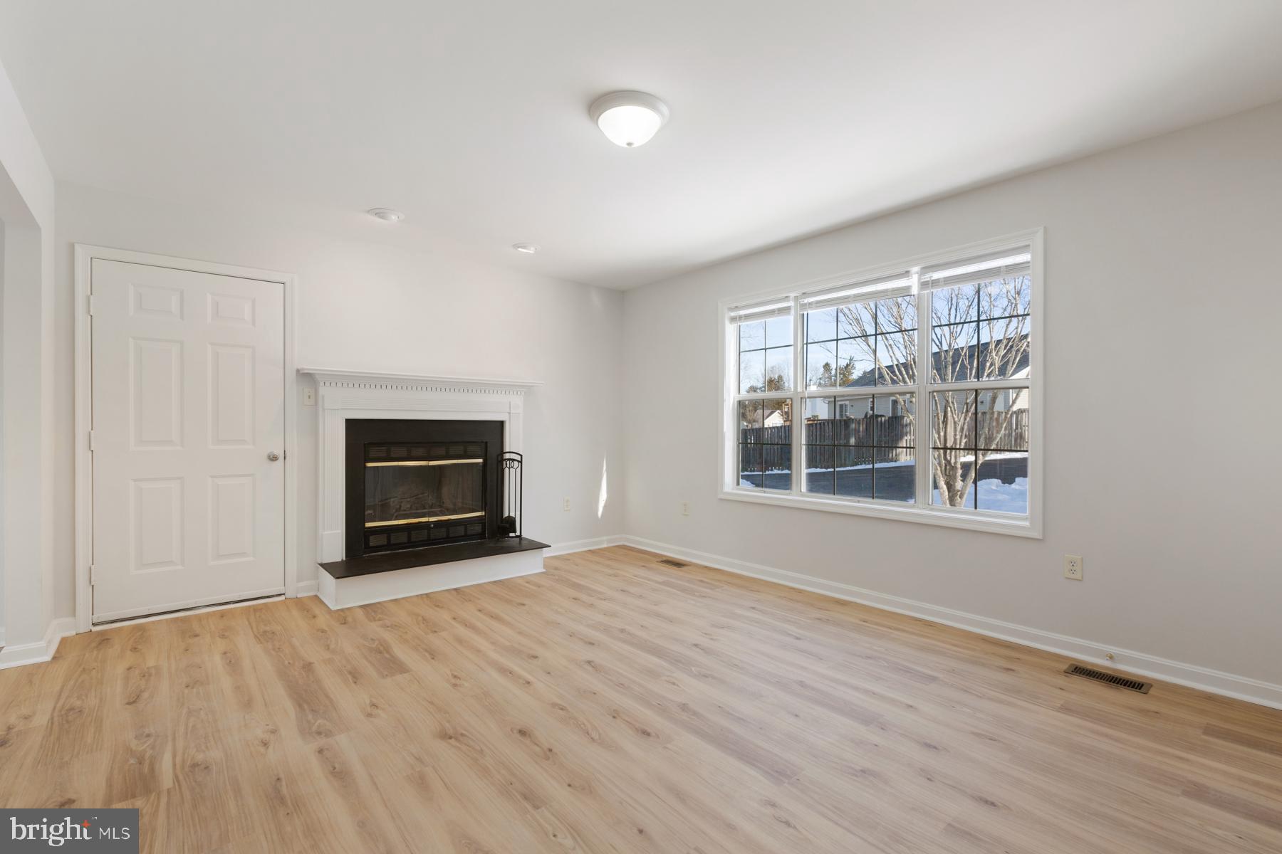 DEVON GREEN - Residential