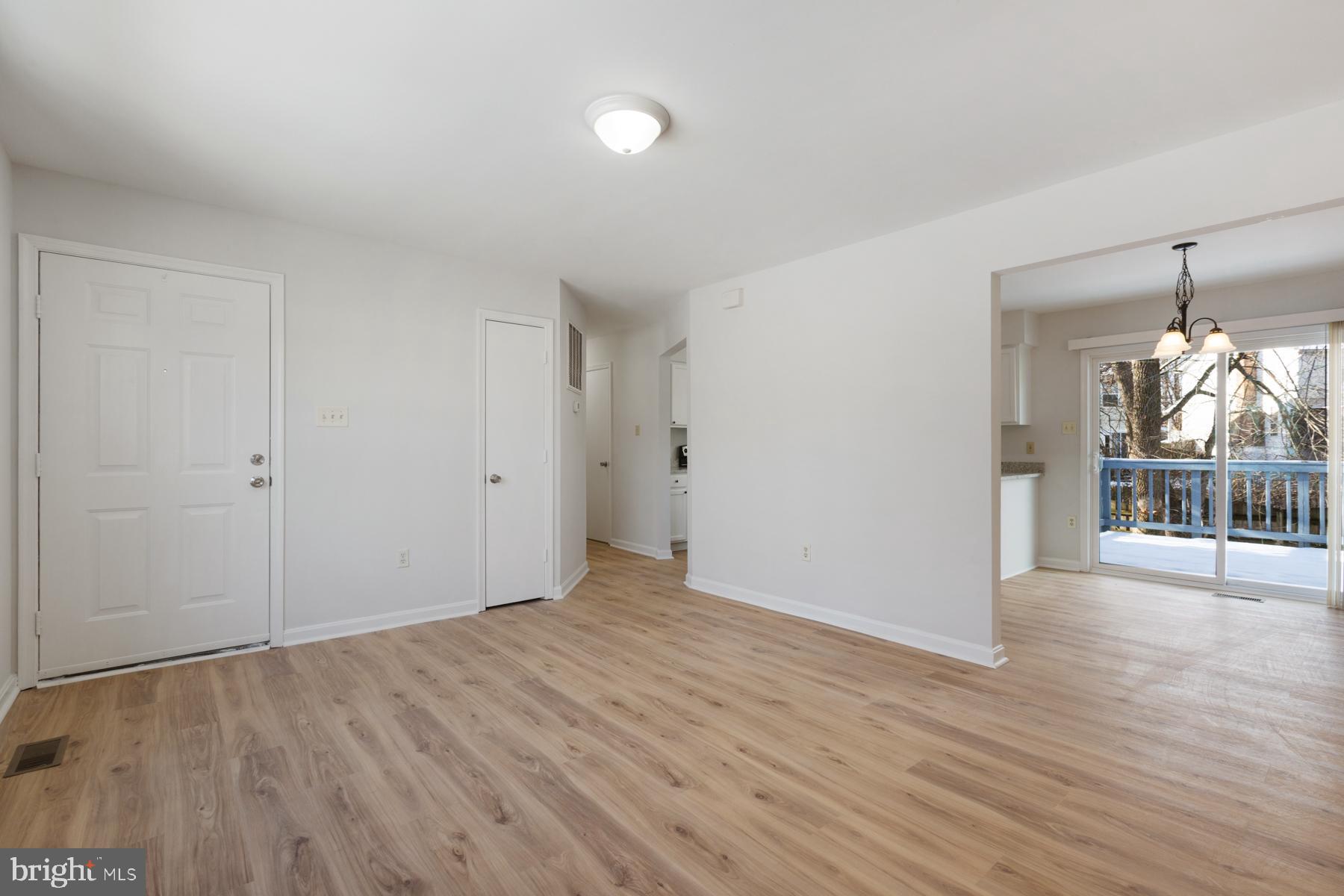 DEVON GREEN - Residential