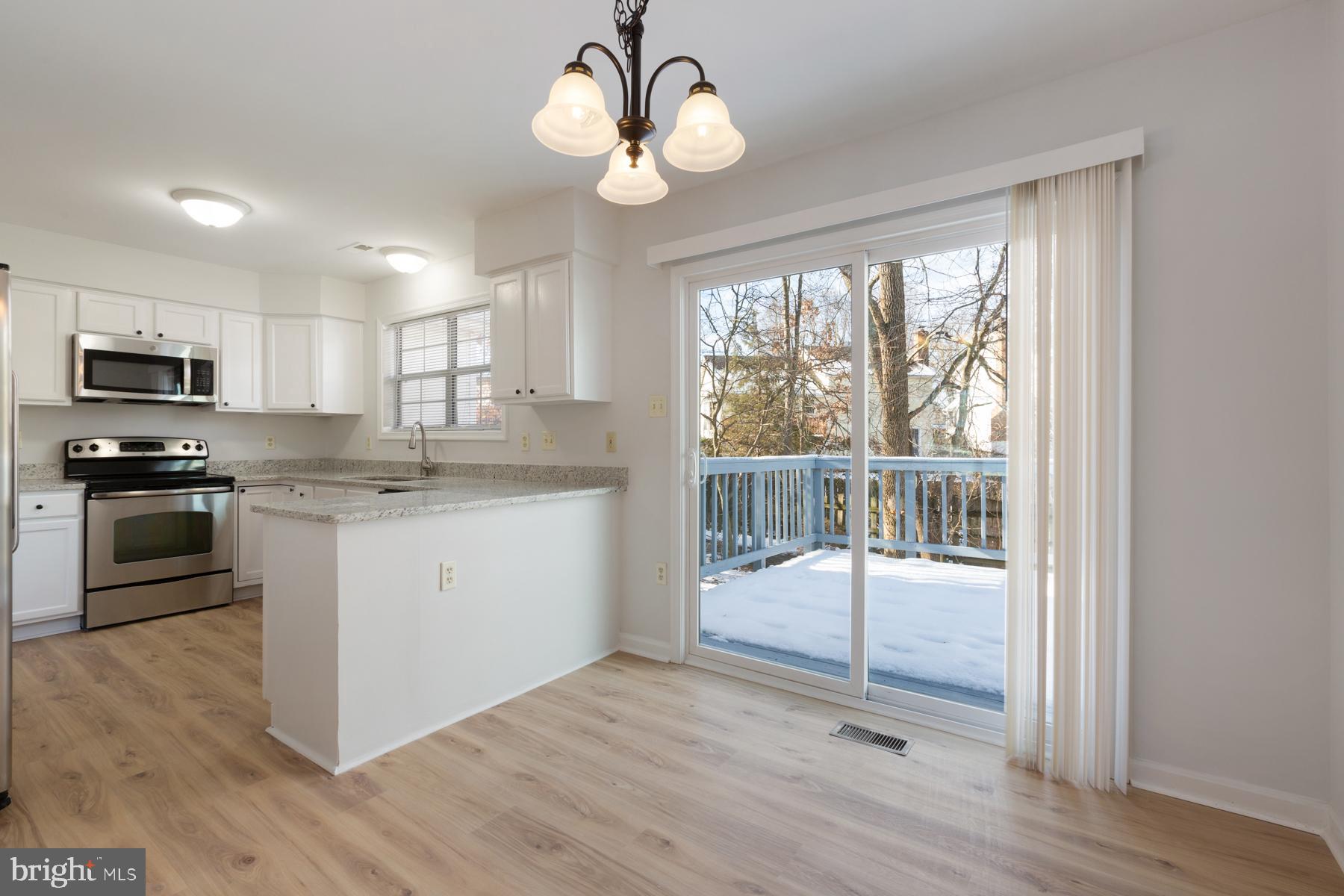 DEVON GREEN - Residential