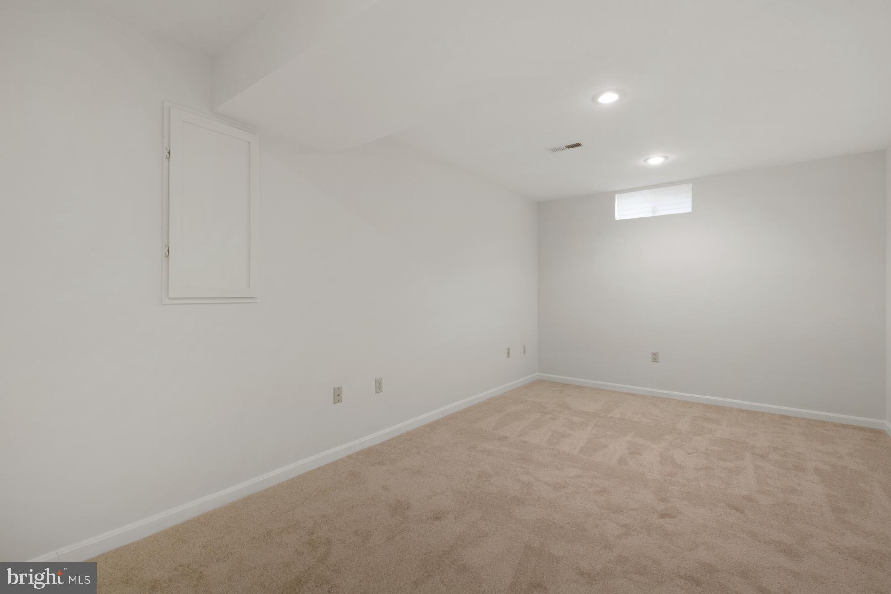 DEVON GREEN - Residential