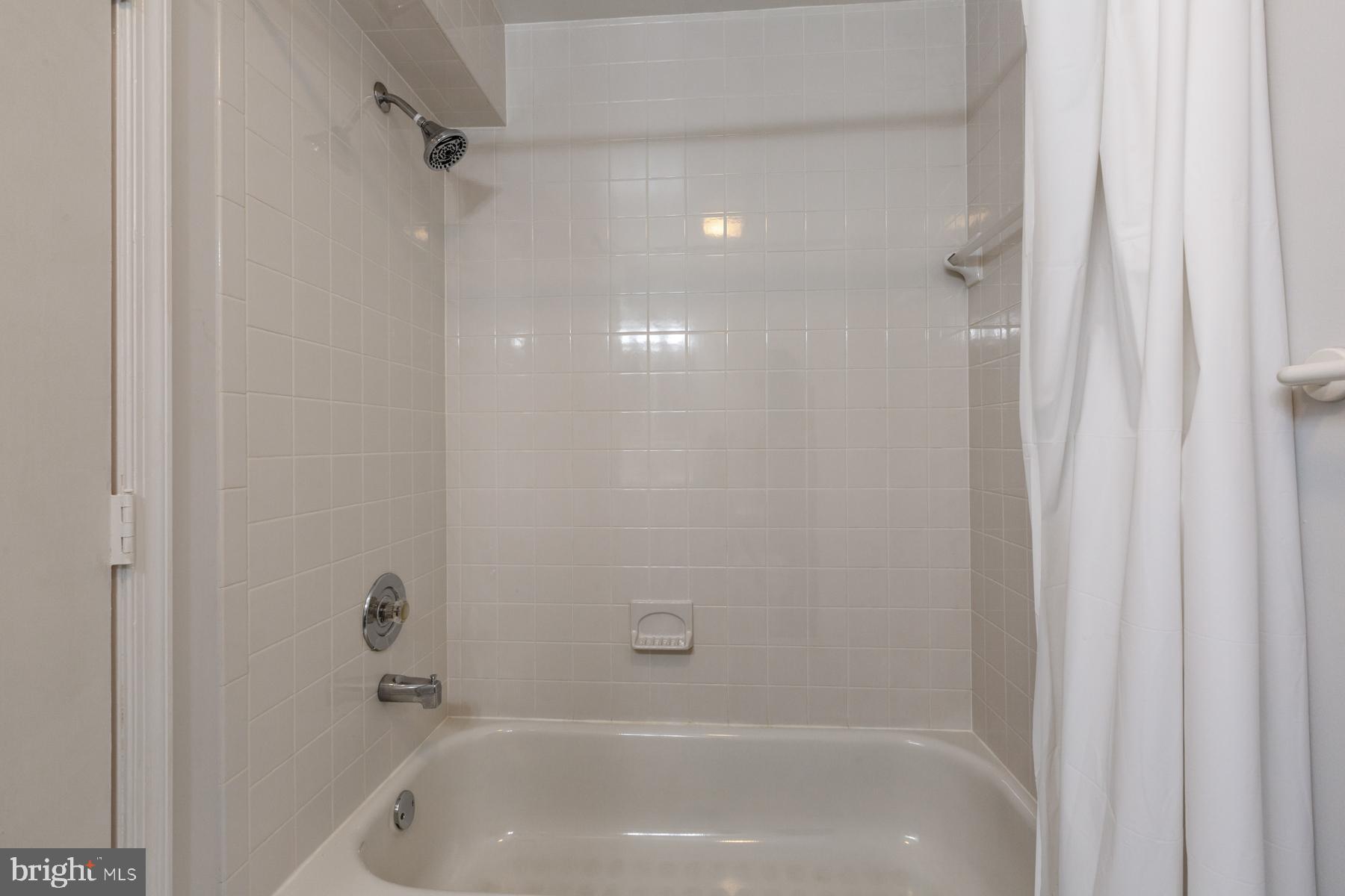 DEVON GREEN - Residential