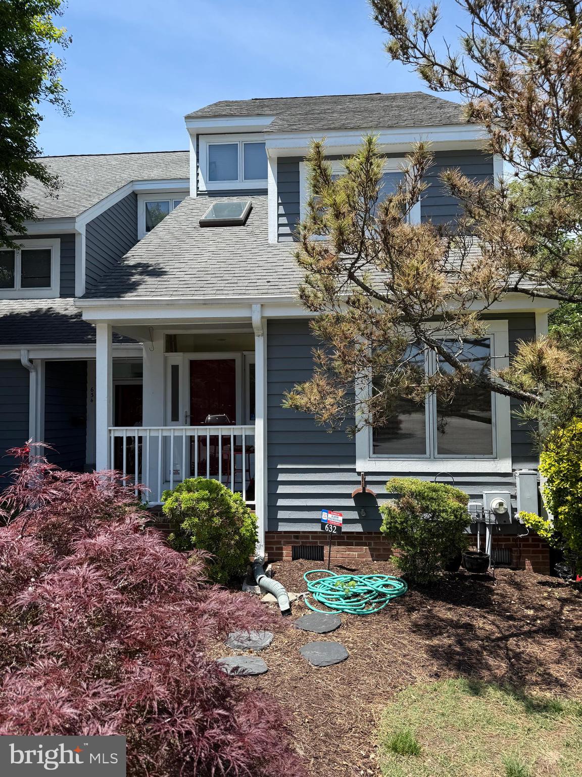 632 RIVER OAK COURT