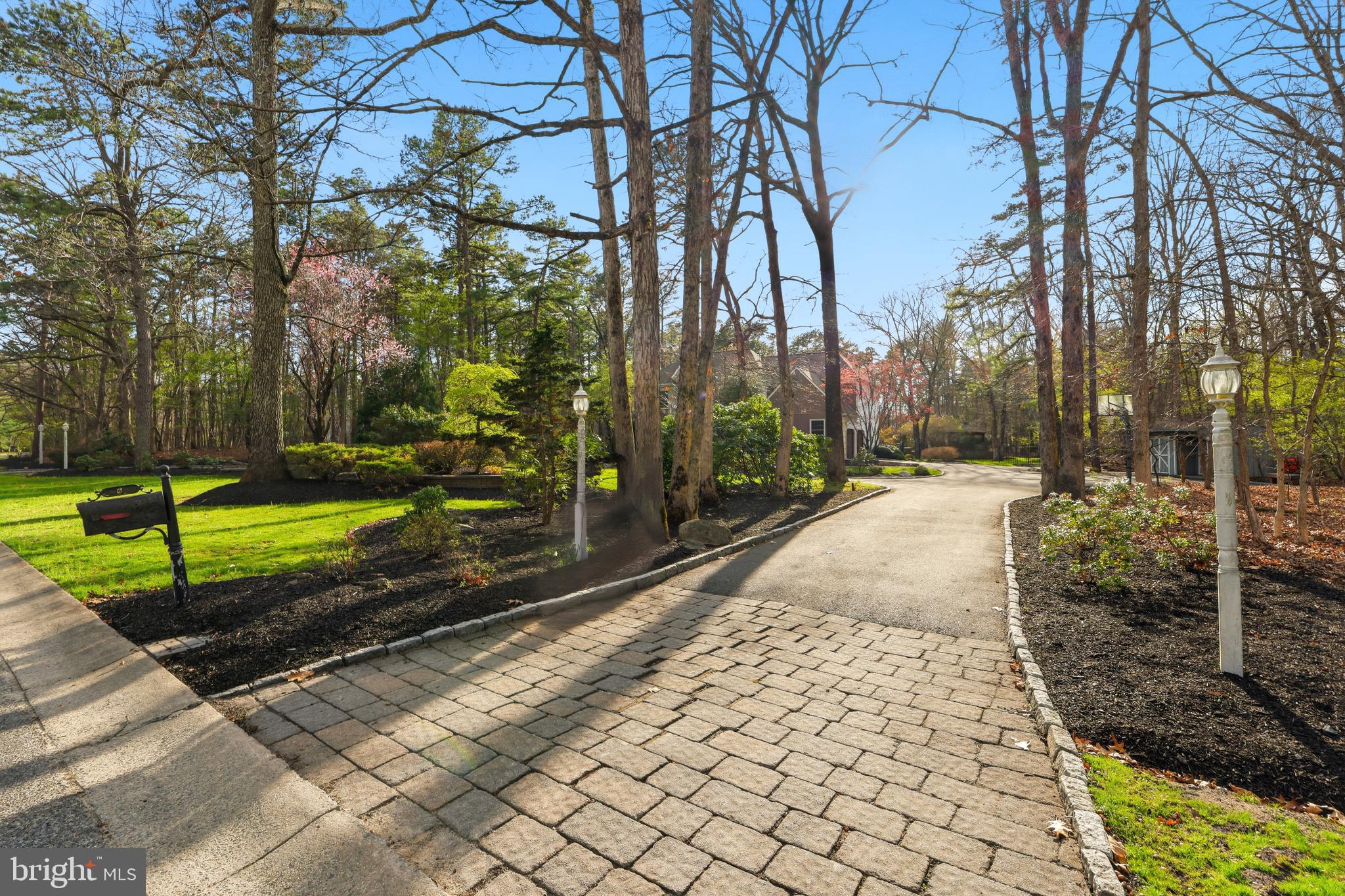 6 BRECKENRIDGE DRIVE