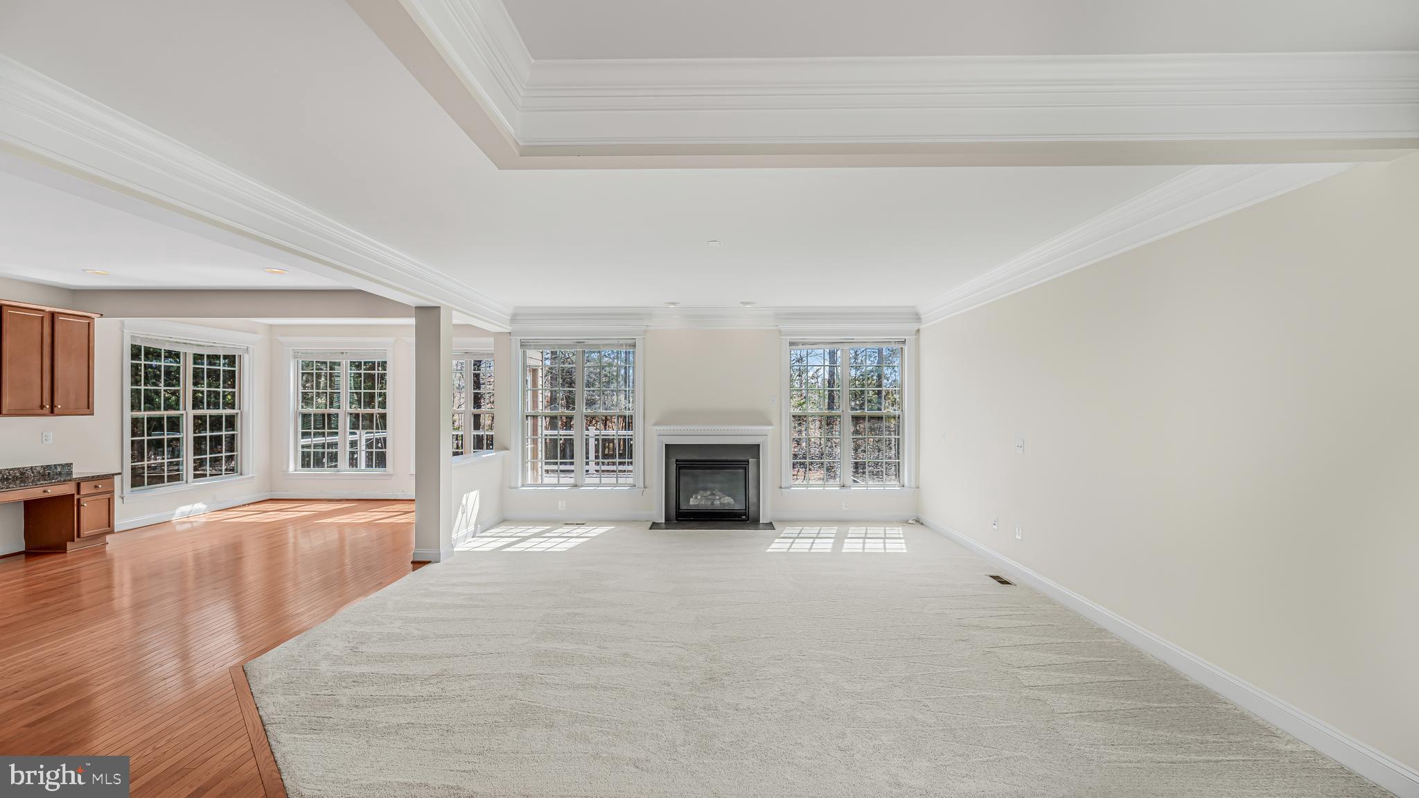 LIBERTY MANOR - Residential