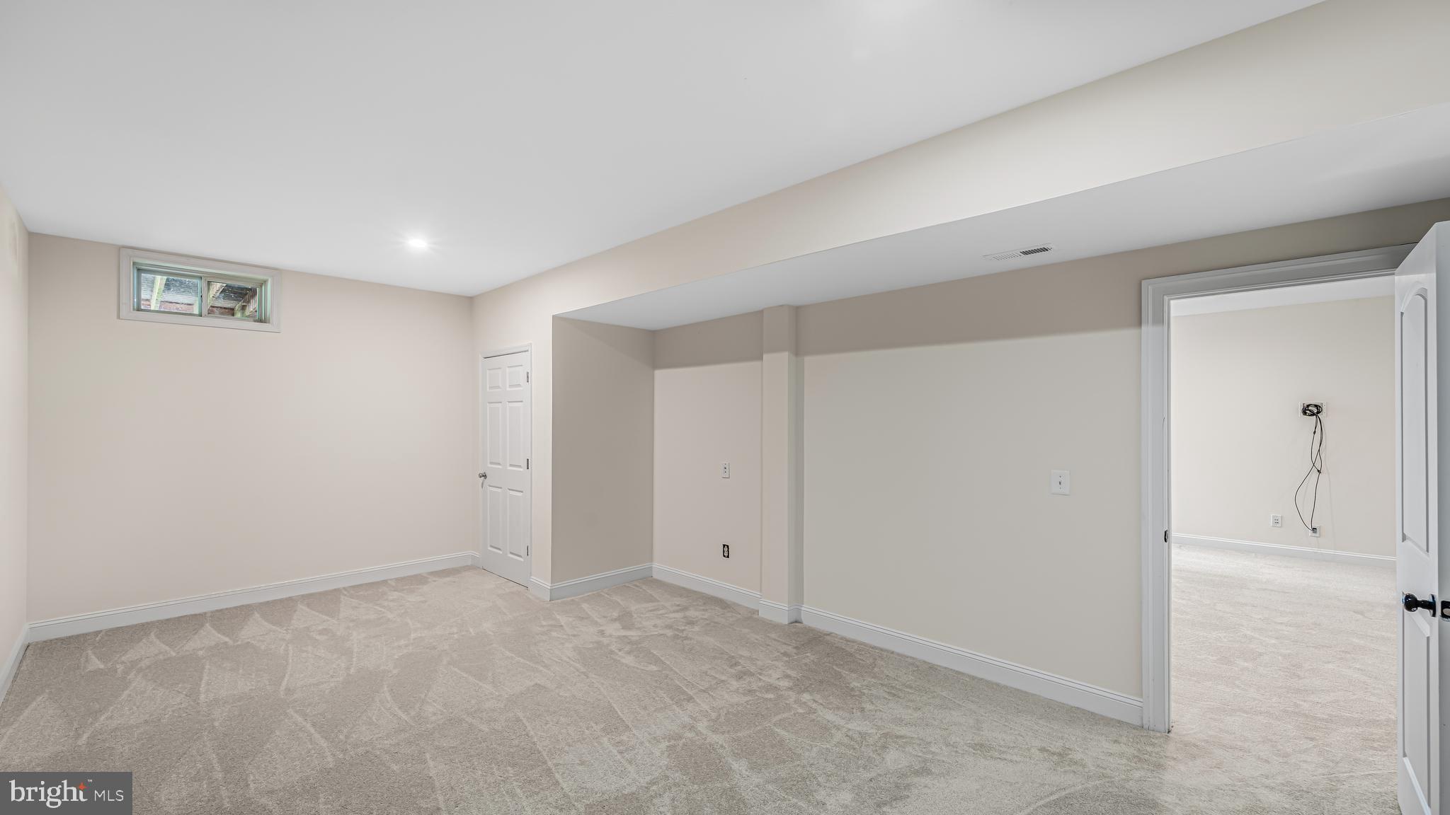 LIBERTY MANOR - Residential