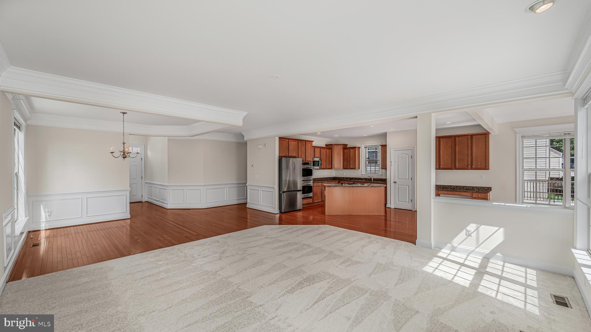 LIBERTY MANOR - Residential