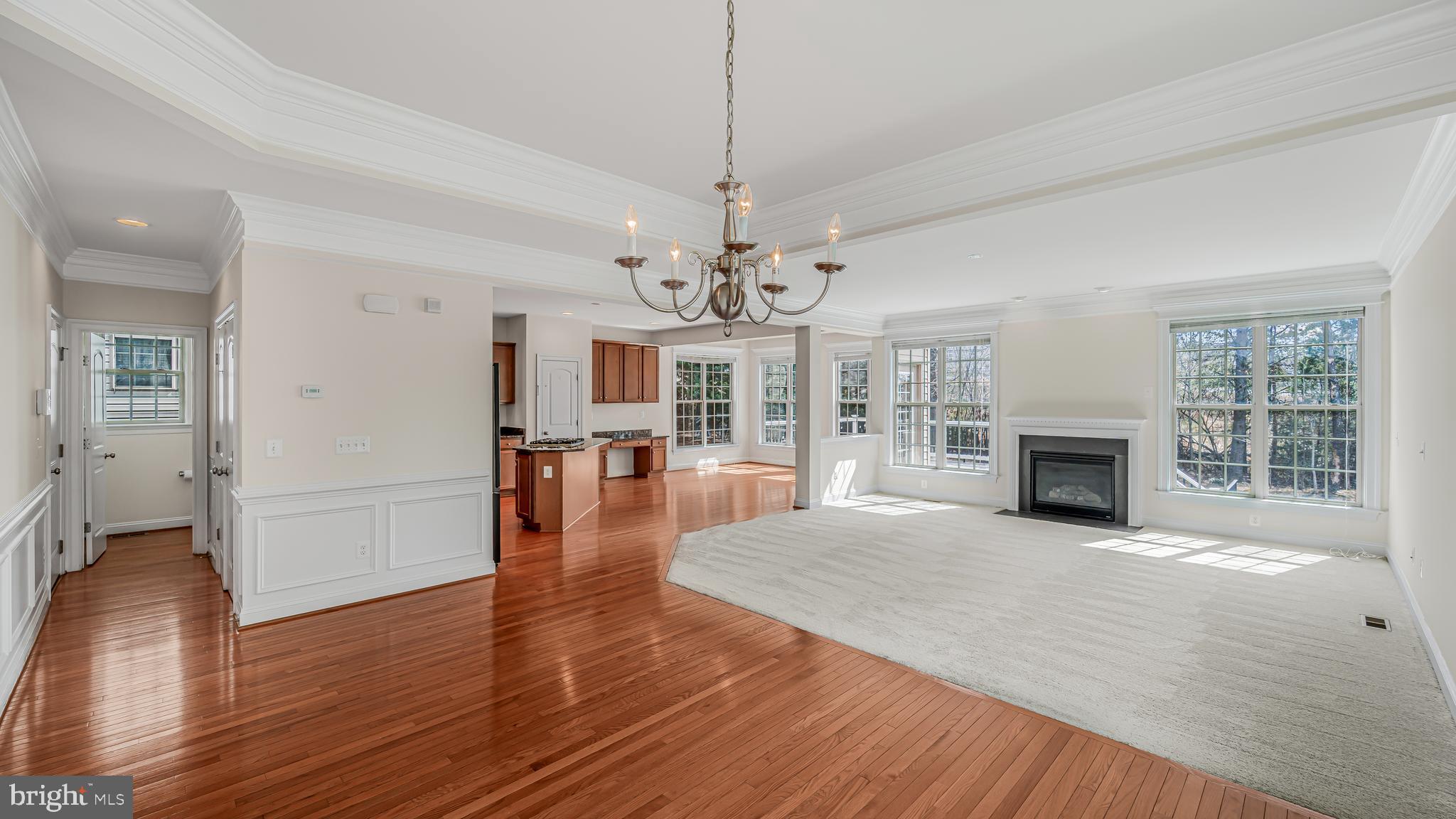 LIBERTY MANOR - Residential