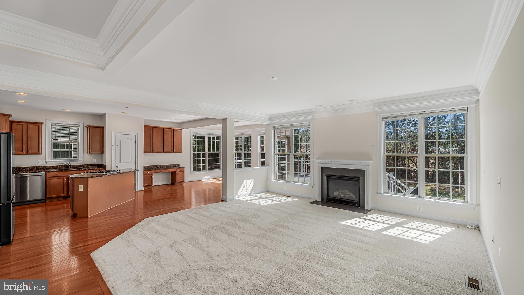 LIBERTY MANOR - Residential