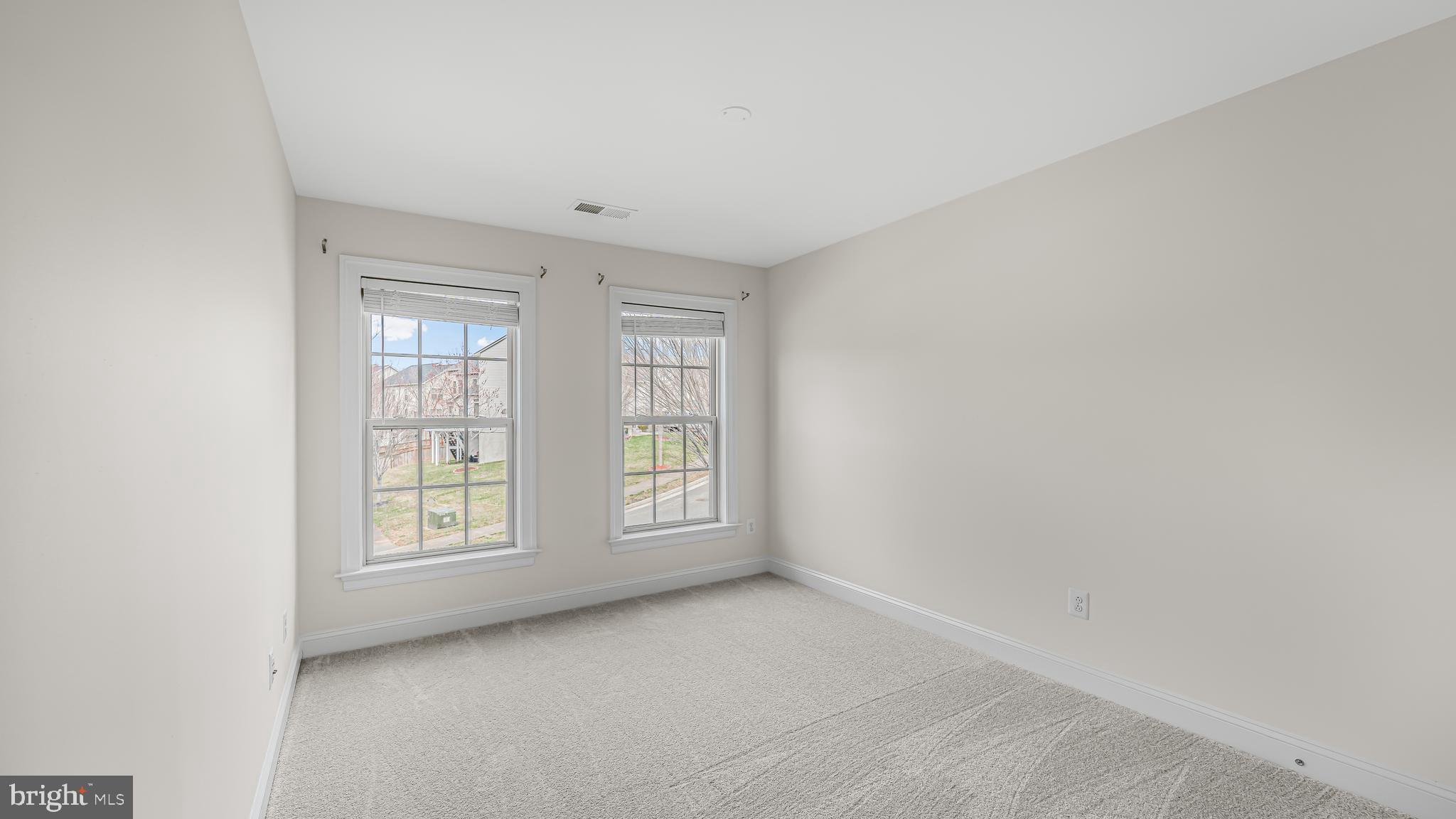 LIBERTY MANOR - Residential