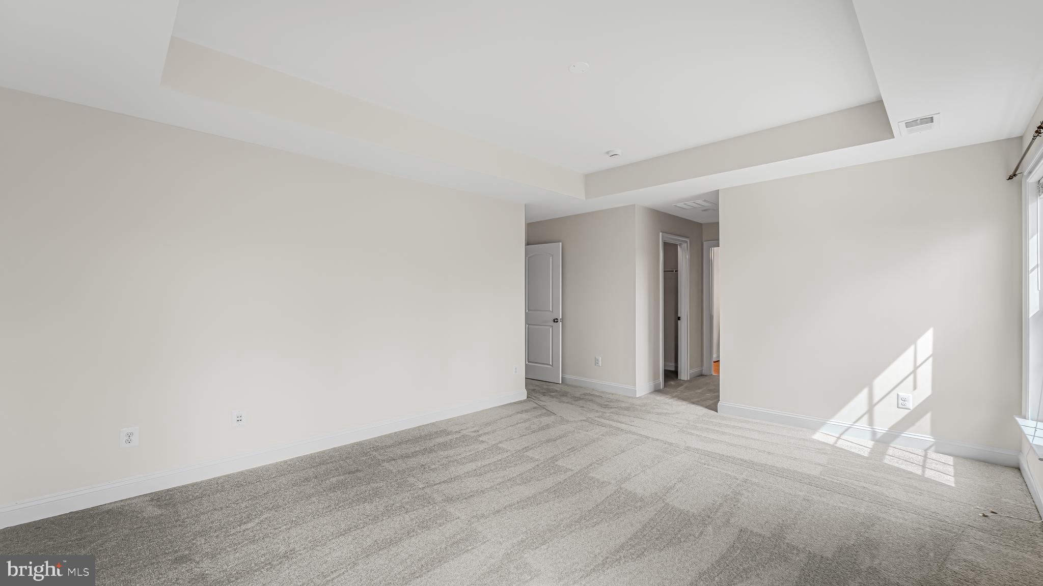 LIBERTY MANOR - Residential