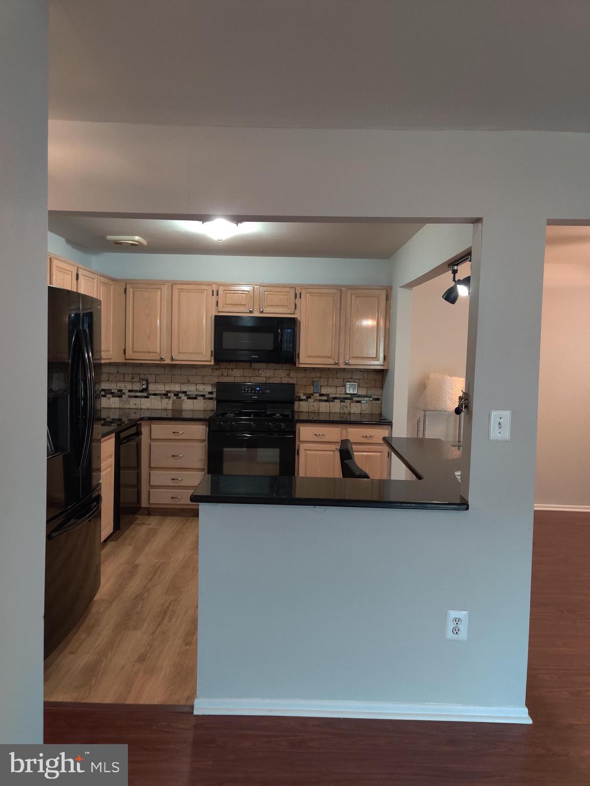 FOUNTAIN POINTE - Residential