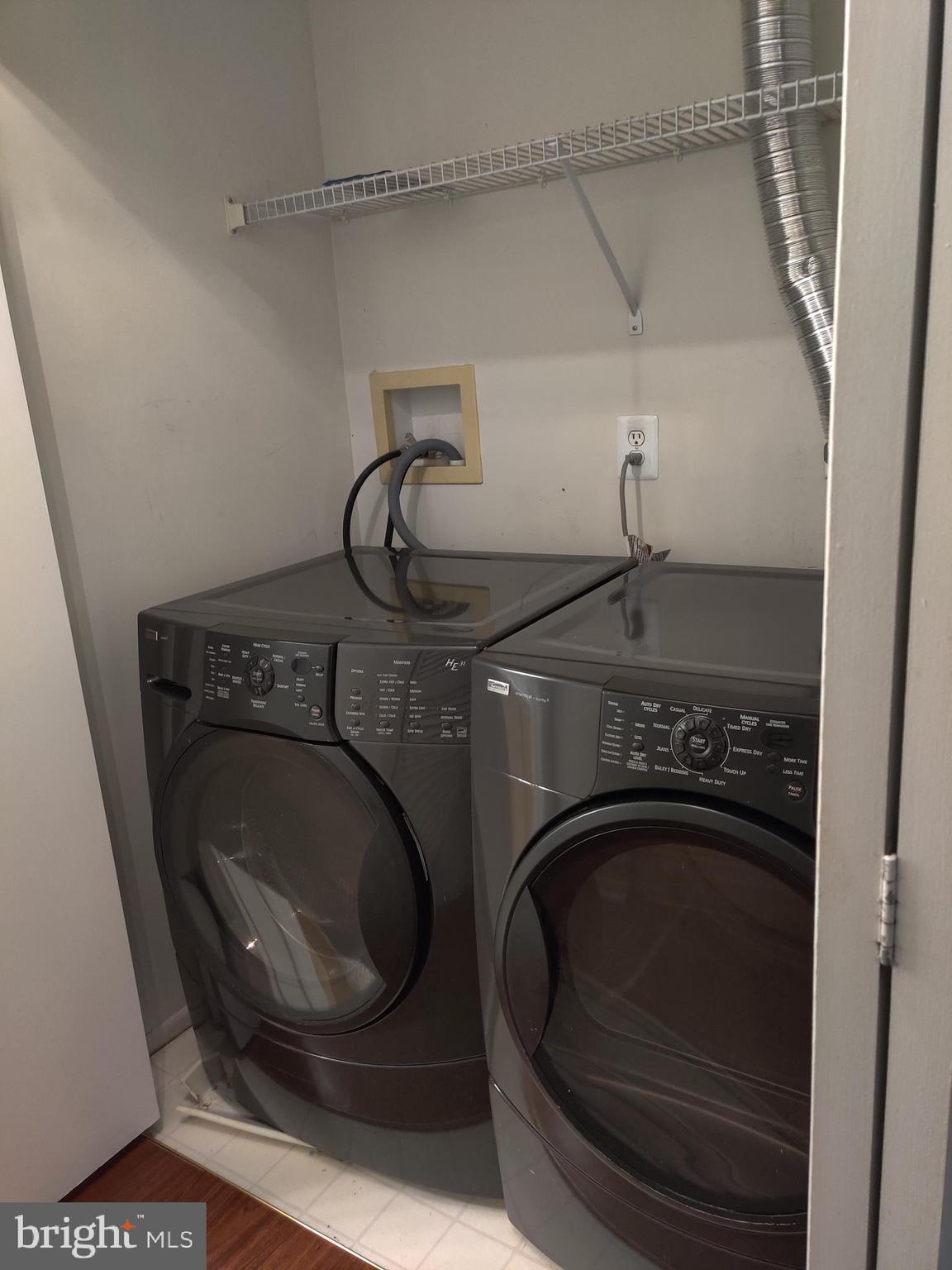 FOUNTAIN POINTE - Residential