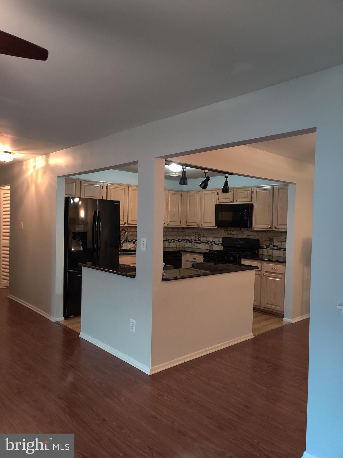 FOUNTAIN POINTE - Residential