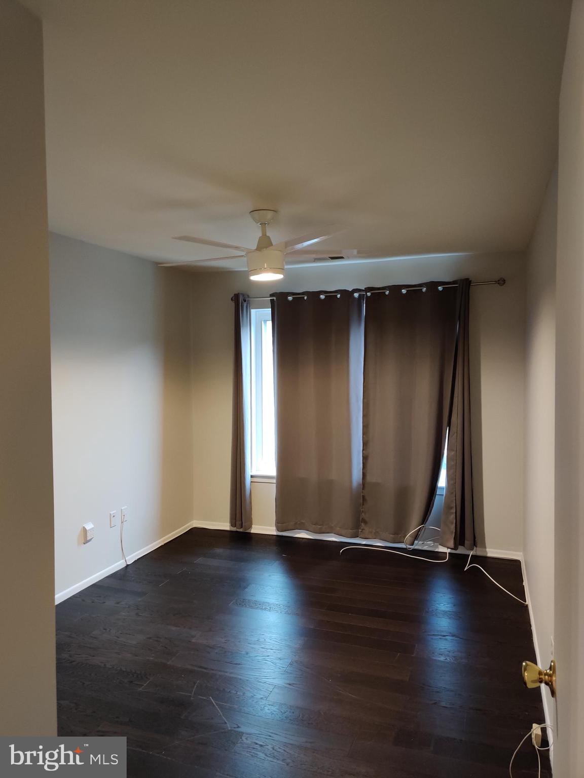 FOUNTAIN POINTE - Residential