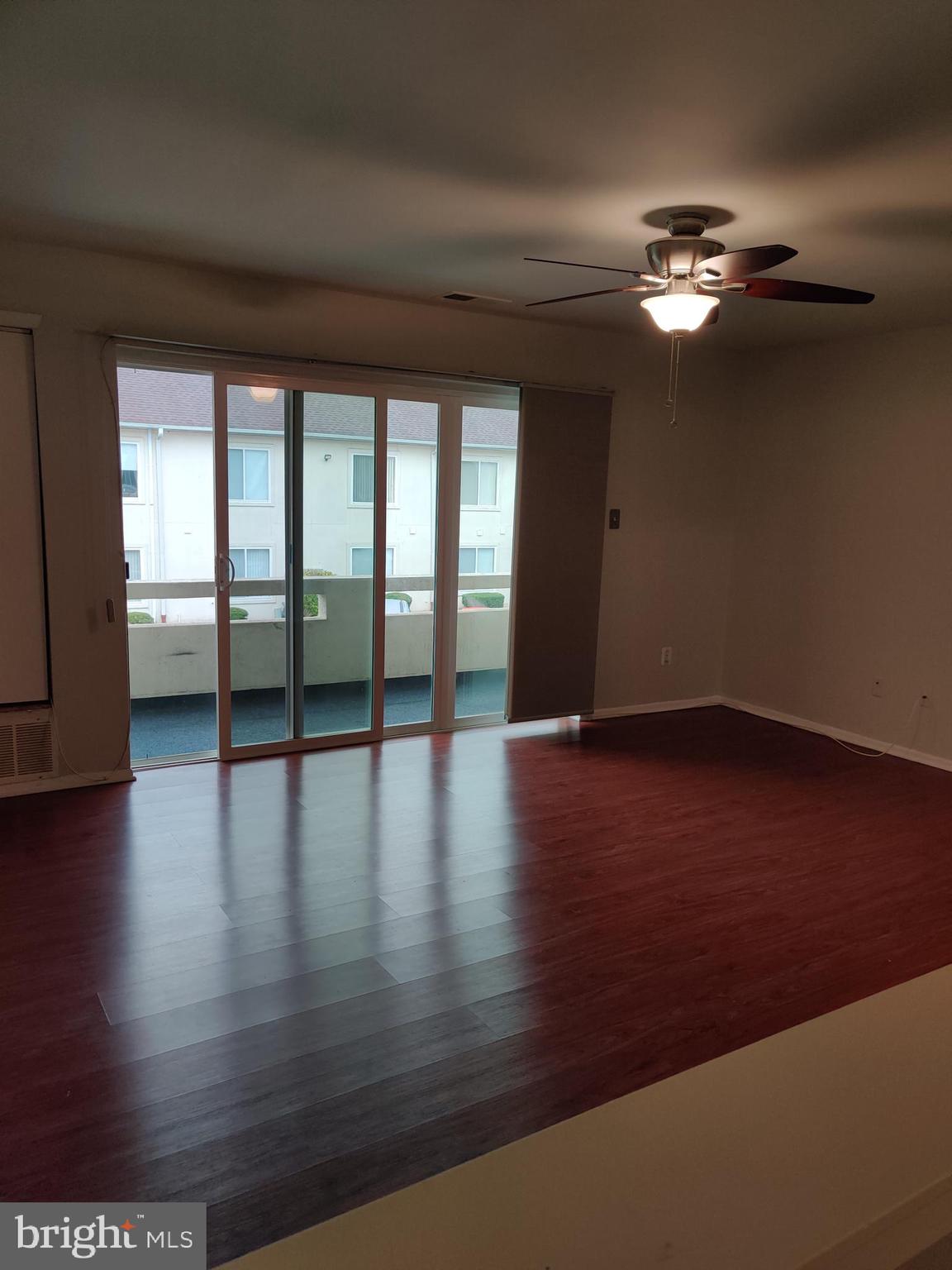 FOUNTAIN POINTE - Residential