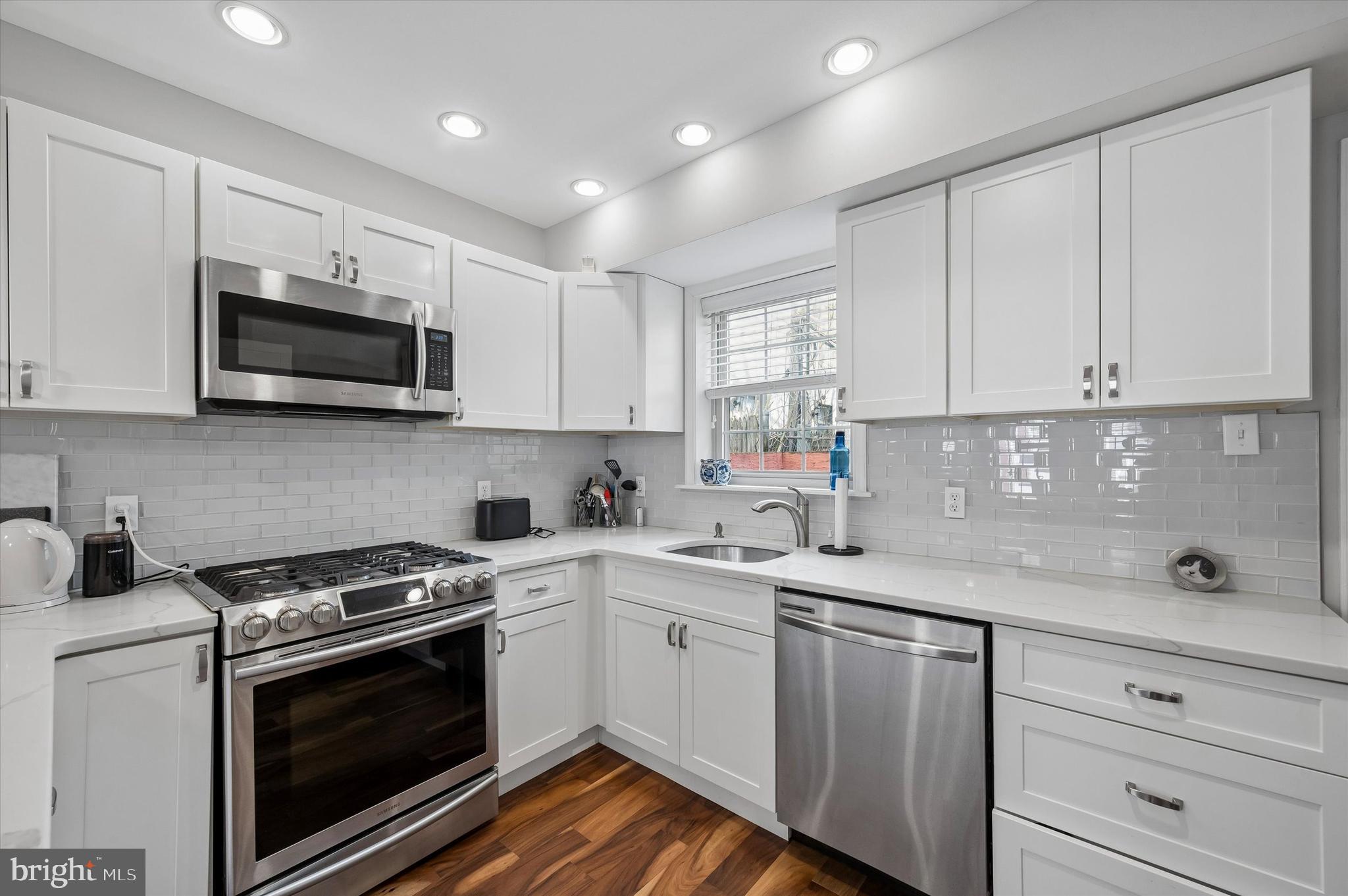 GRADUATE HOSPITAL - Residential