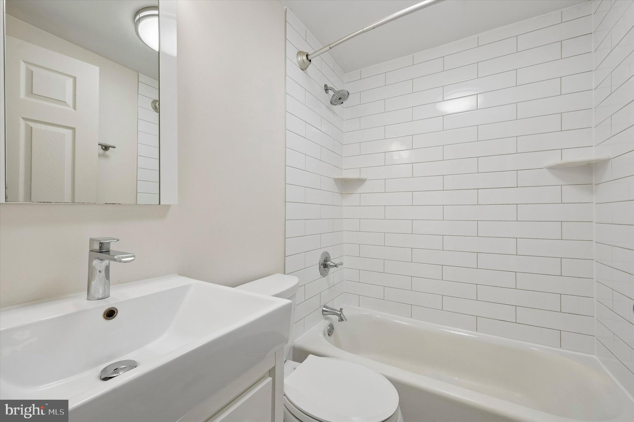 GRADUATE HOSPITAL - Residential