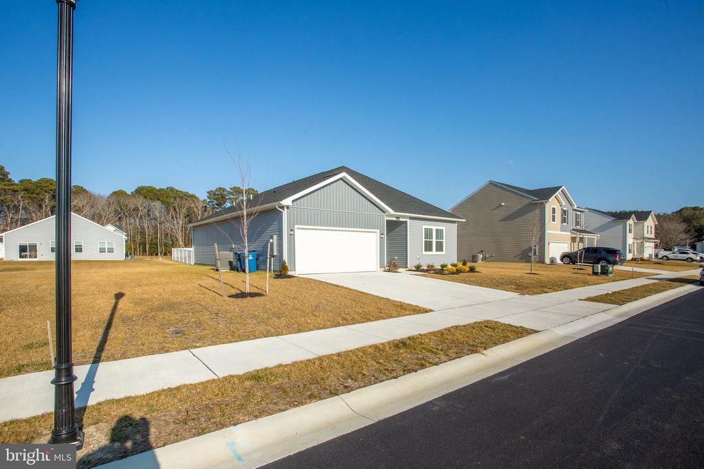 Photo of 32006 Downhaul Path, SELBYVILLE, DE 19975 (MLS # DESU2102702)