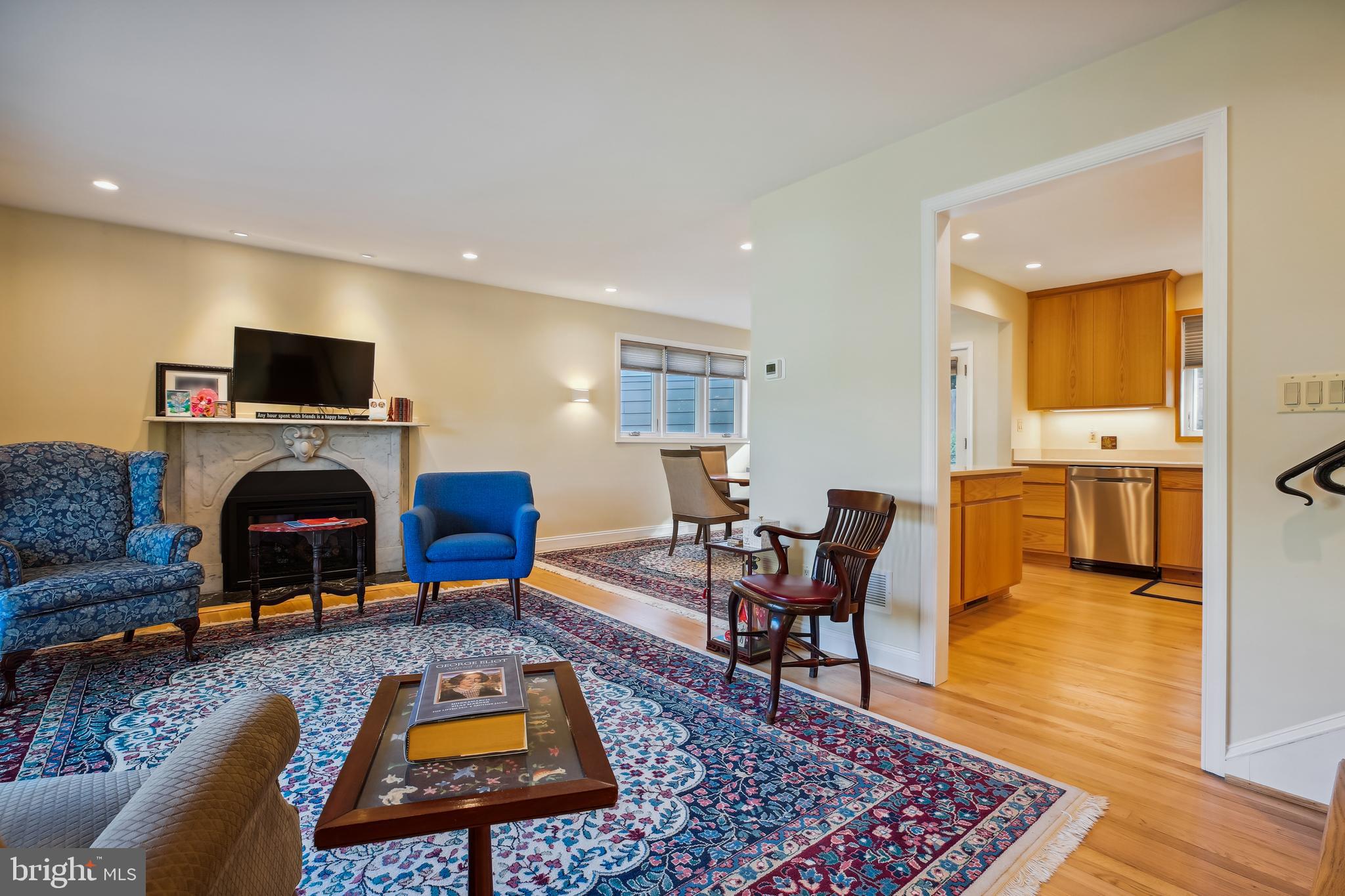 KENSINGTON KNOLLS - Residential