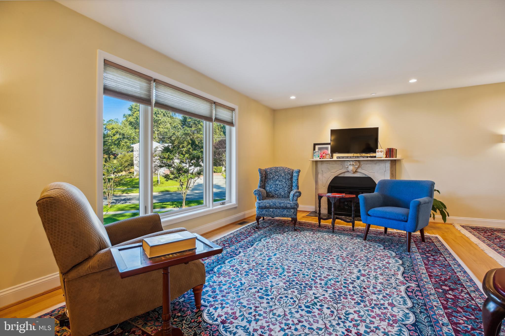 KENSINGTON KNOLLS - Residential