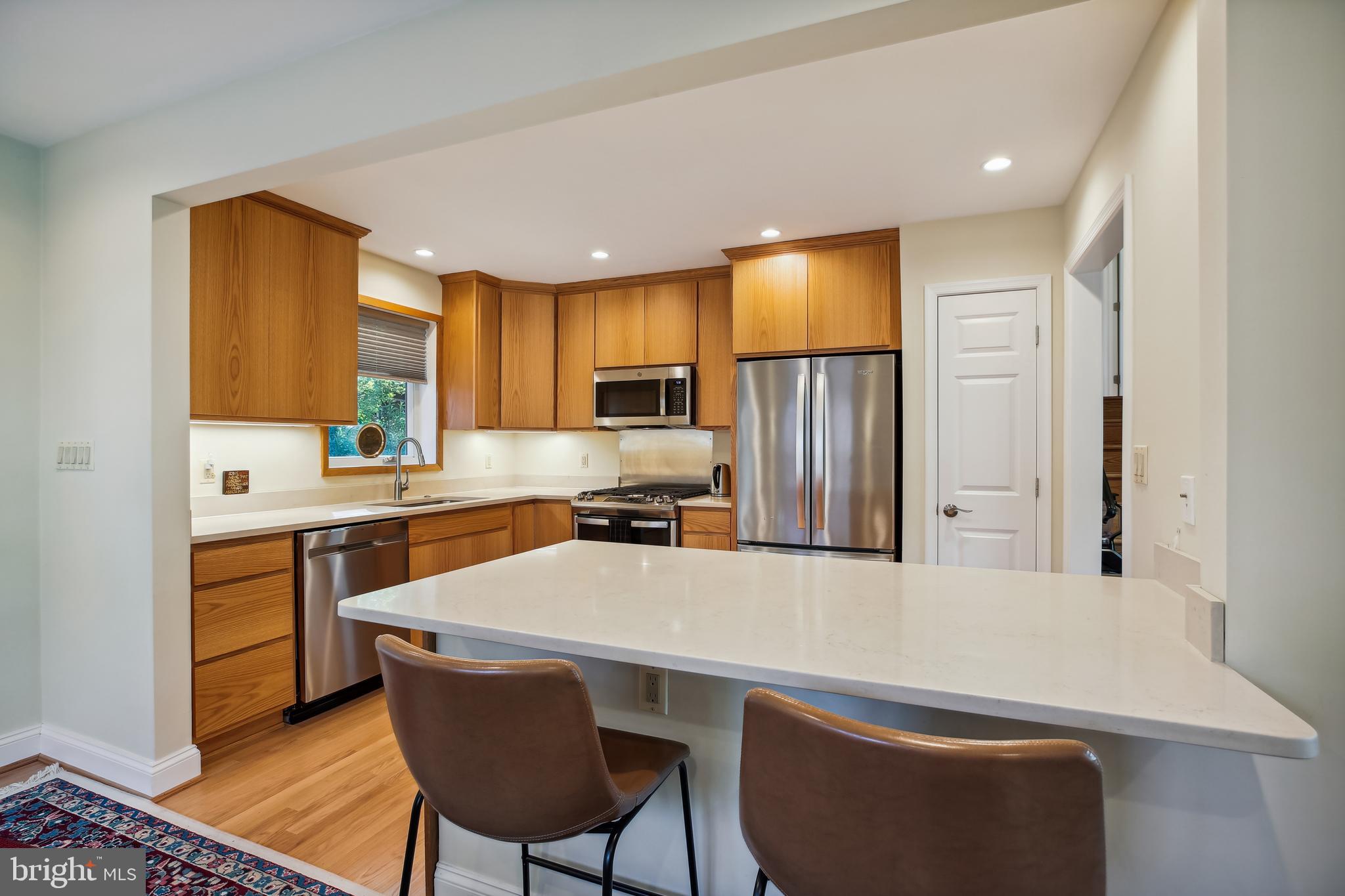 KENSINGTON KNOLLS - Residential