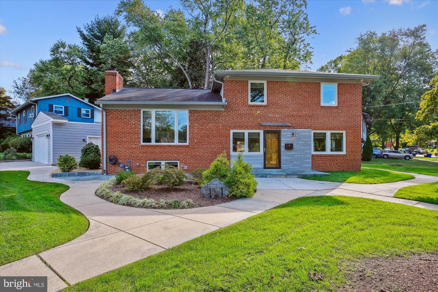 This beautifull renovated four level split offers a perfect blend of modern living and comfort. With total renovations completed within the past four years, the home is in bright and  like-new condition. A unique layout accommodates various living needs and is ideal for buyers seeking space, style and comfort.
Features include four bedrooms, three full baths (3BR & 2BA on upper level), main level bedroom and bath, private patio and garage and much more....
Minutes to Kensington Row & Marc train.
Don't miss out on this one!