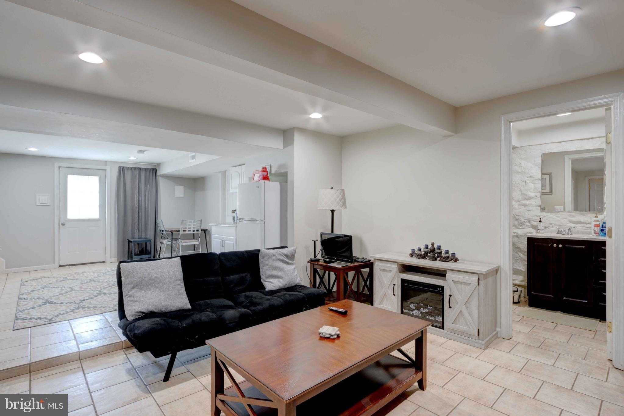 DOWNTOWN - Residential