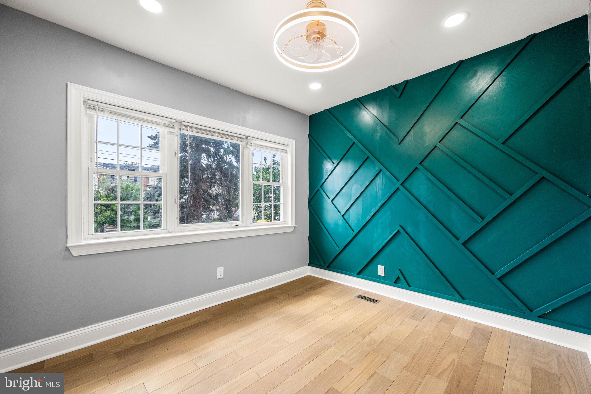 3203 W ALLEGHENY AVENUE