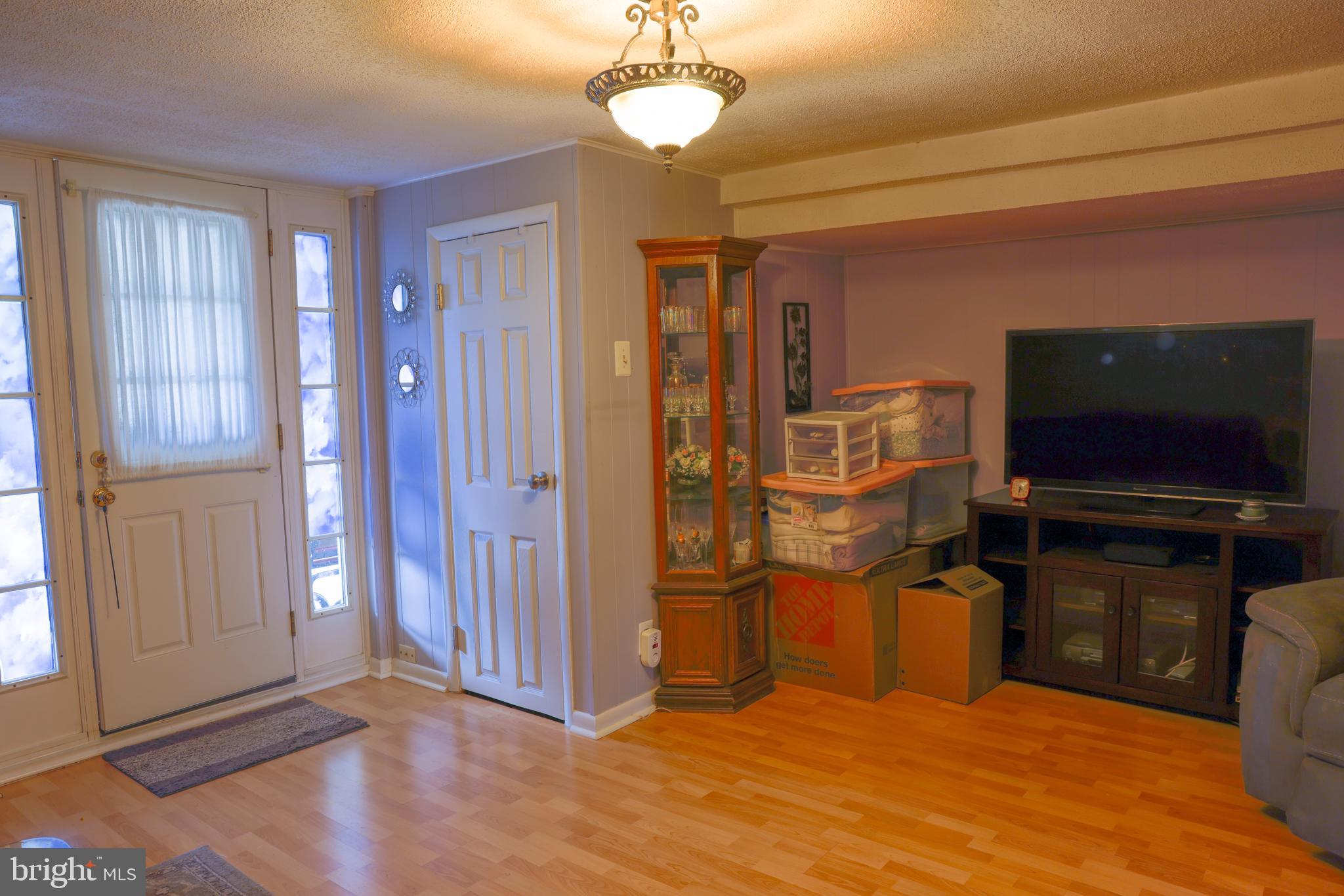 BUSTLETON - Residential