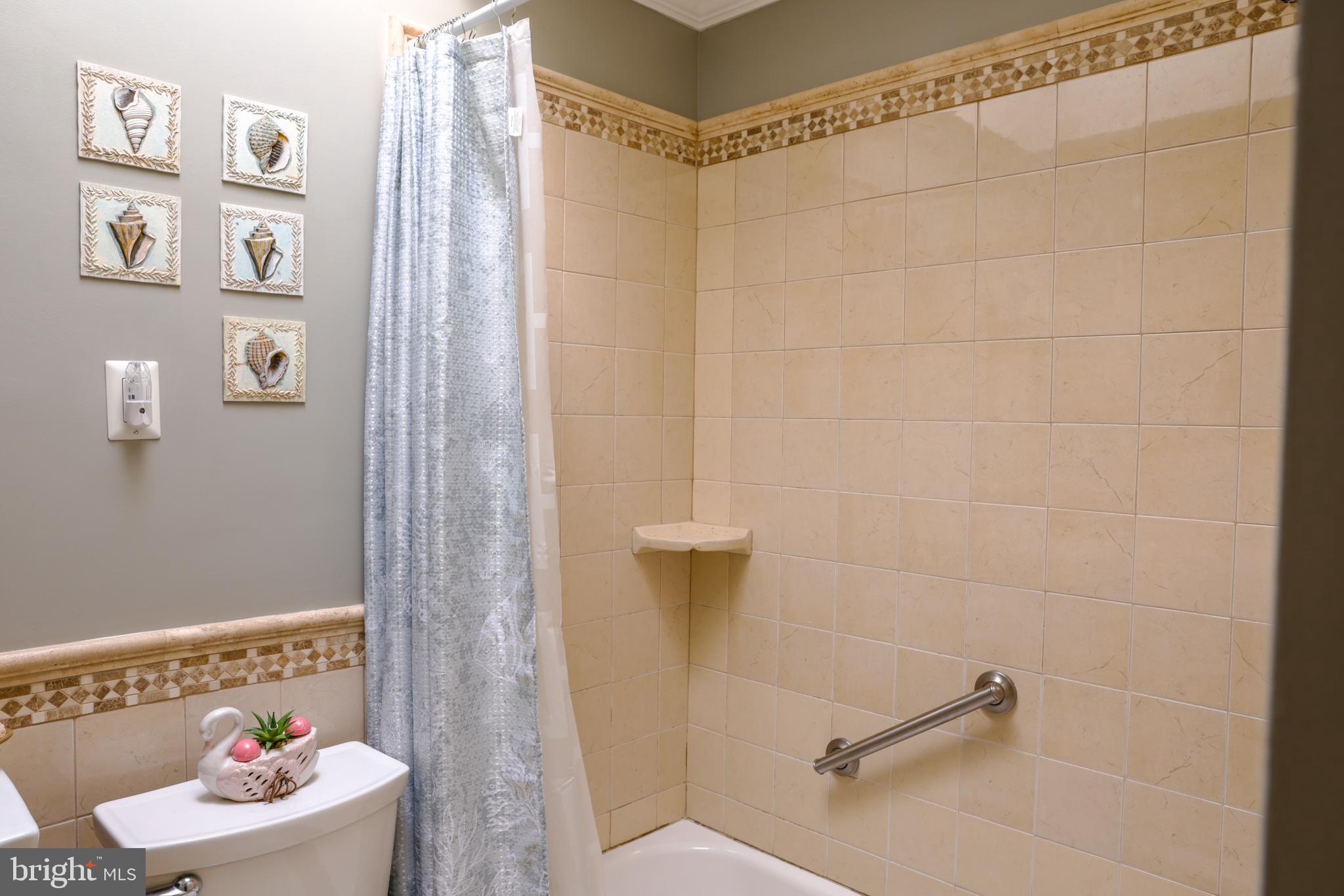BUSTLETON - Residential