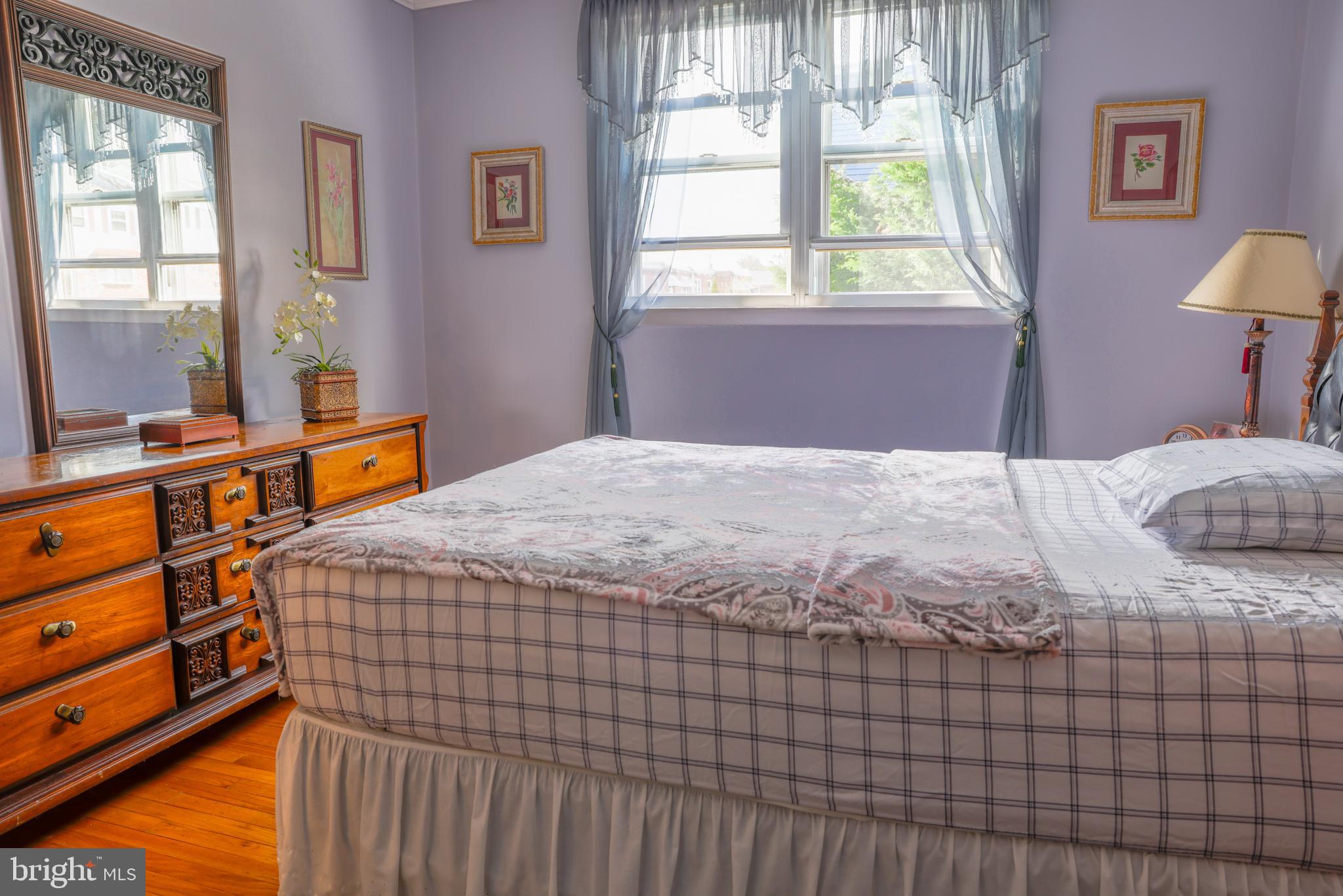 BUSTLETON - Residential