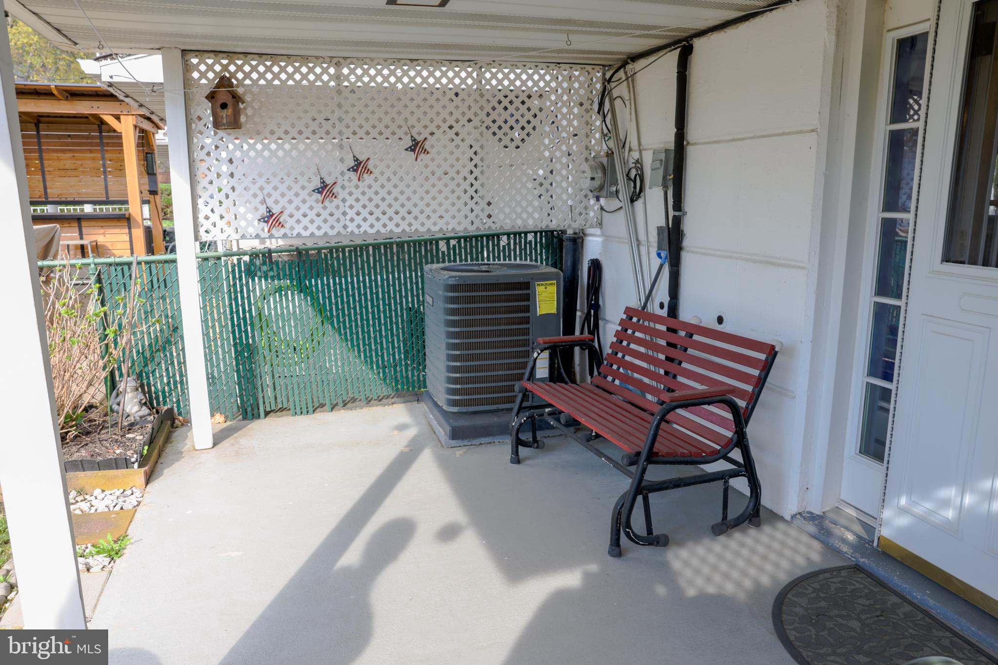 BUSTLETON - Residential