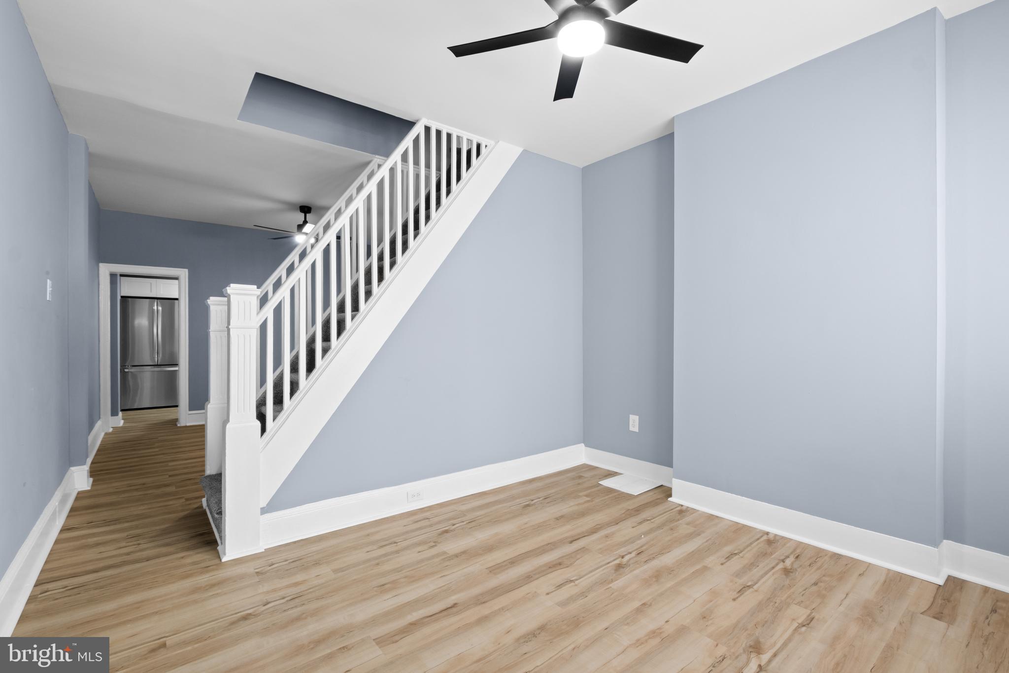 2715 E THOMPSON STREET