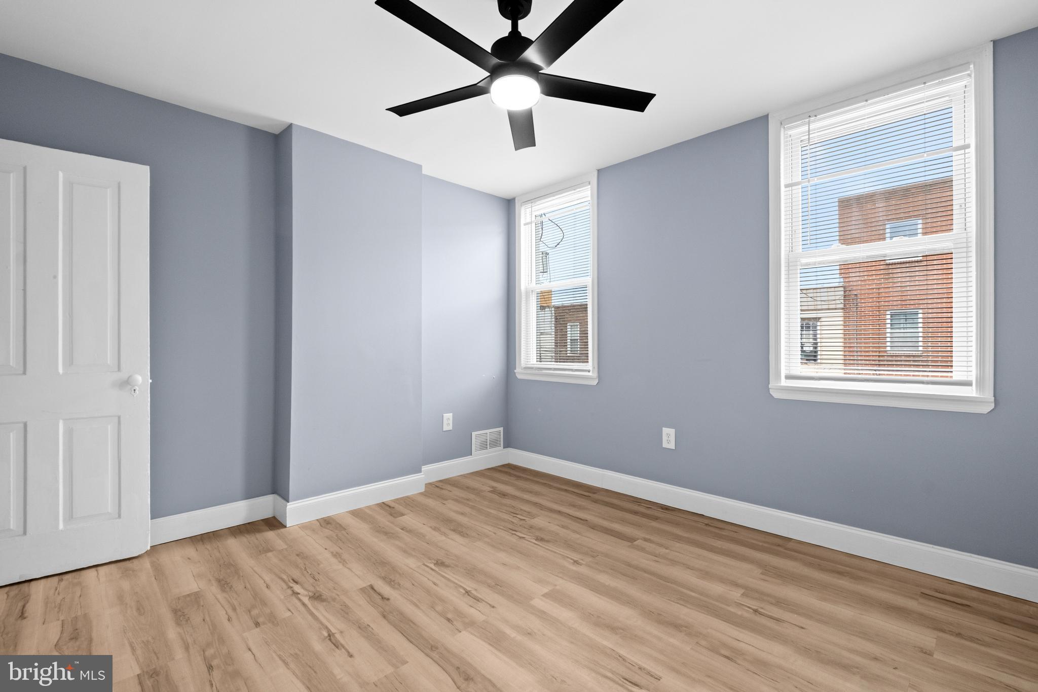 PORT RICHMOND - Residential