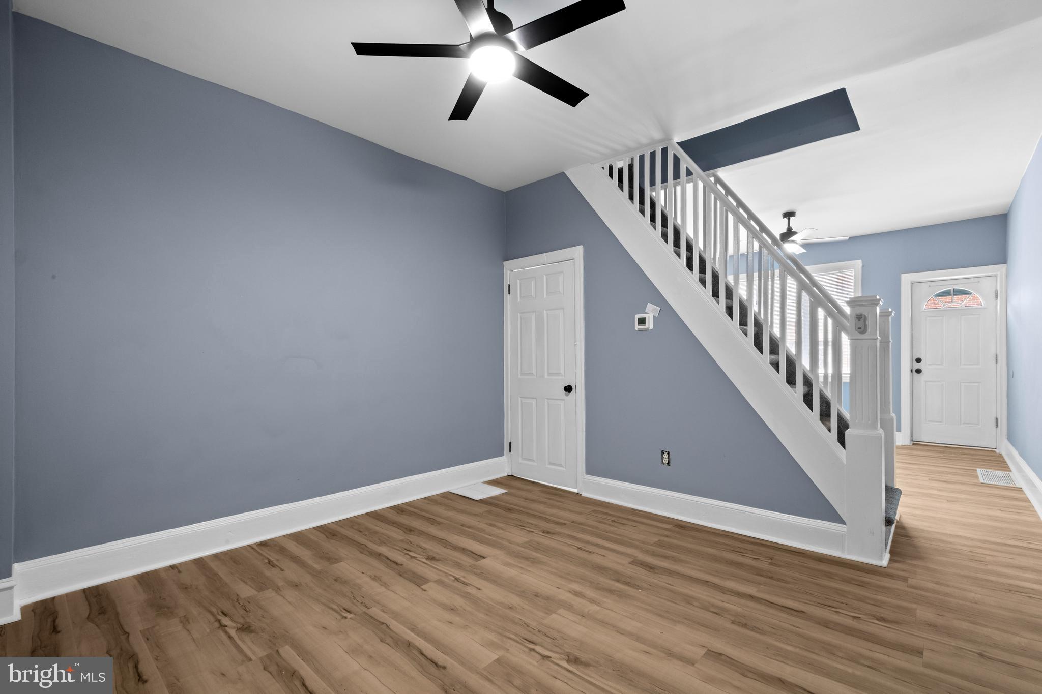 PORT RICHMOND - Residential