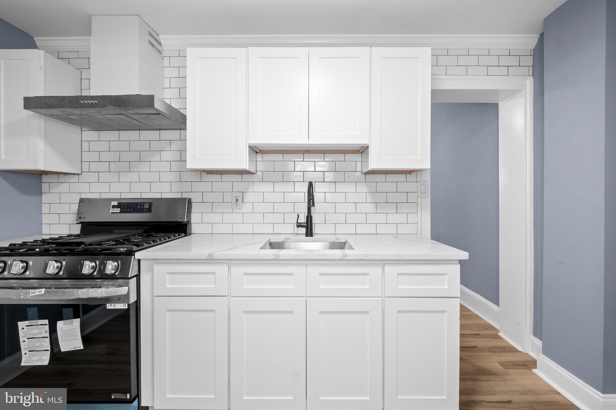 PORT RICHMOND - Residential