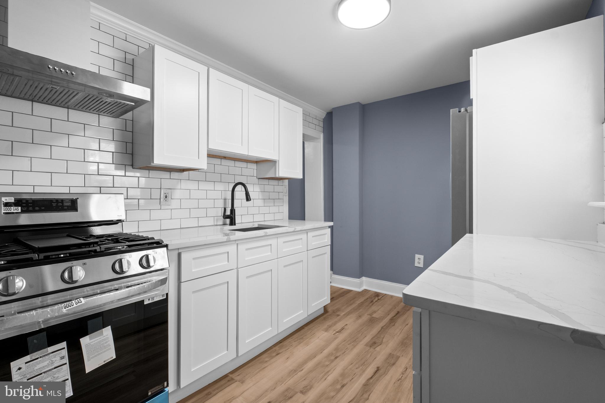 PORT RICHMOND - Residential