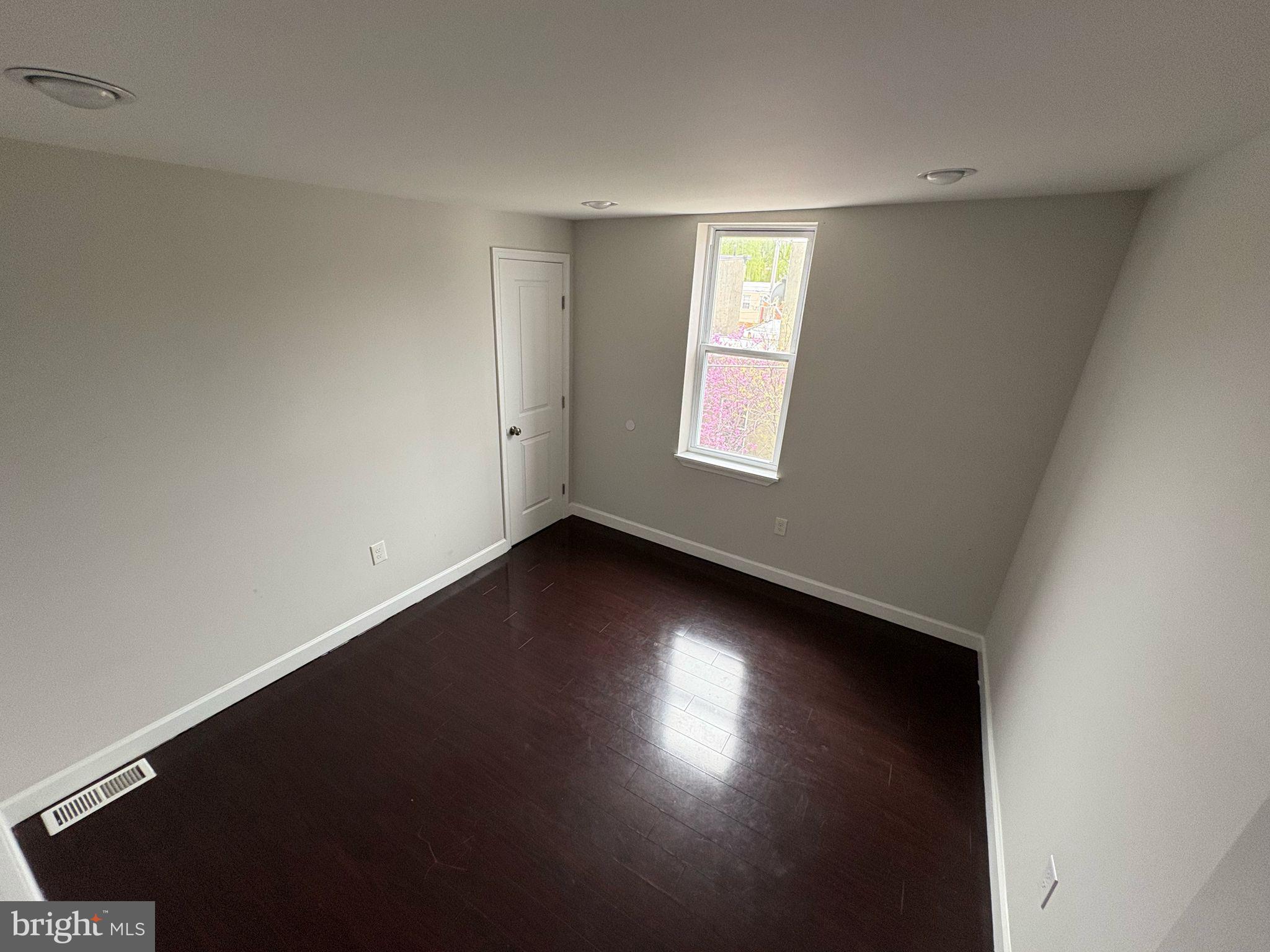 WEST KENSINGTON - Residential Lease