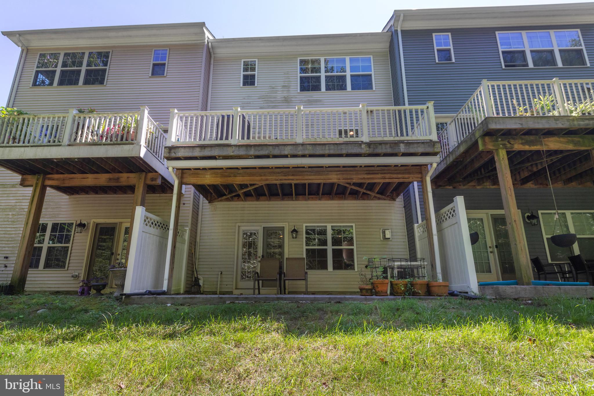 RIVERWALK - Residential