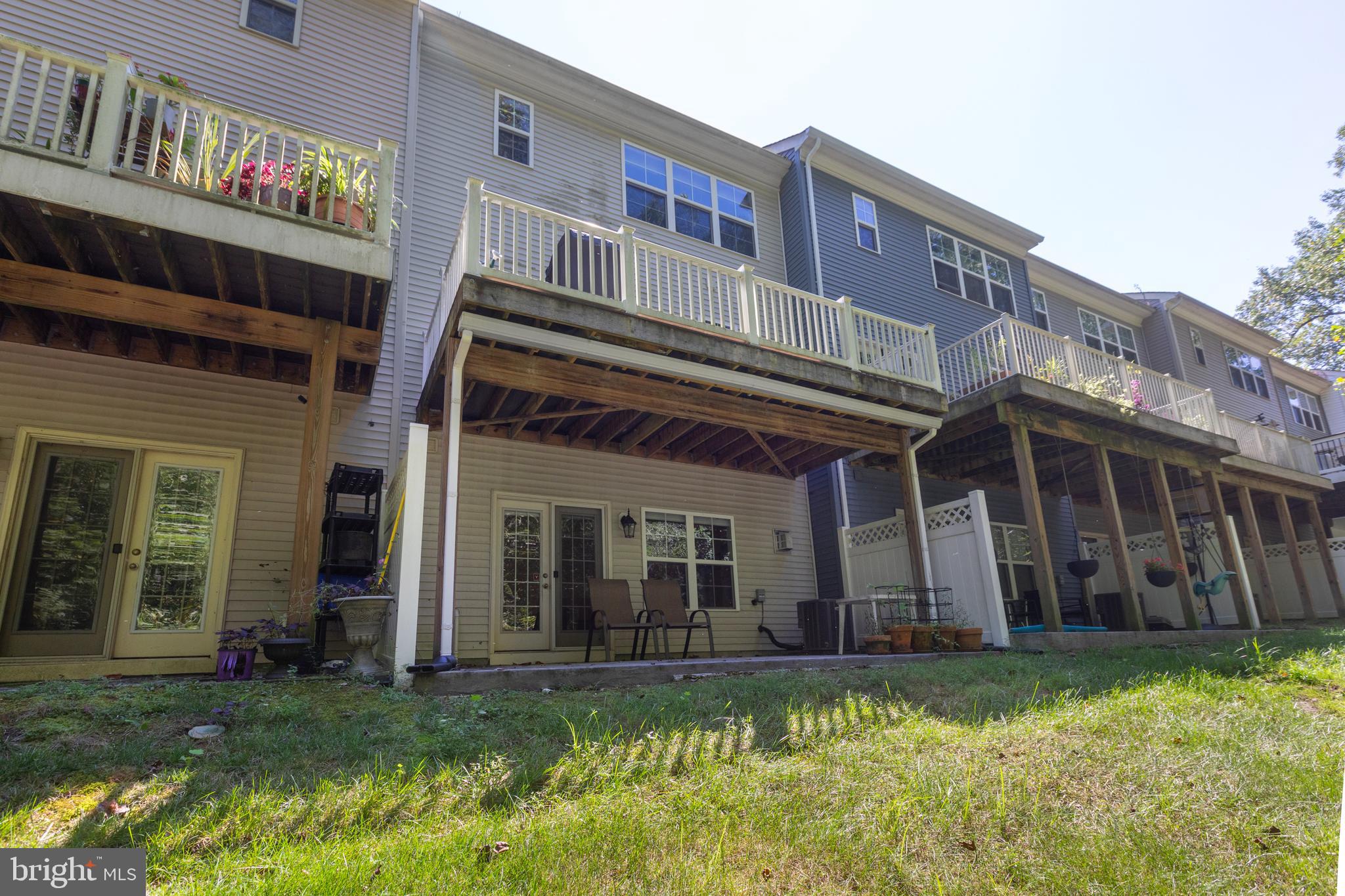 RIVERWALK - Residential