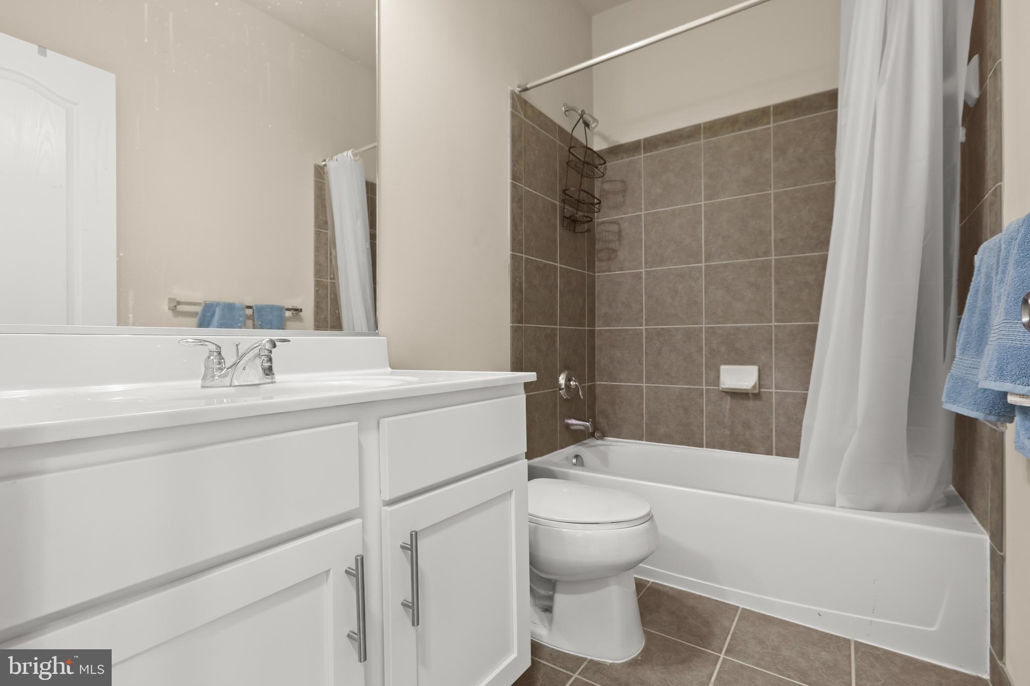 RIVERWALK - Residential