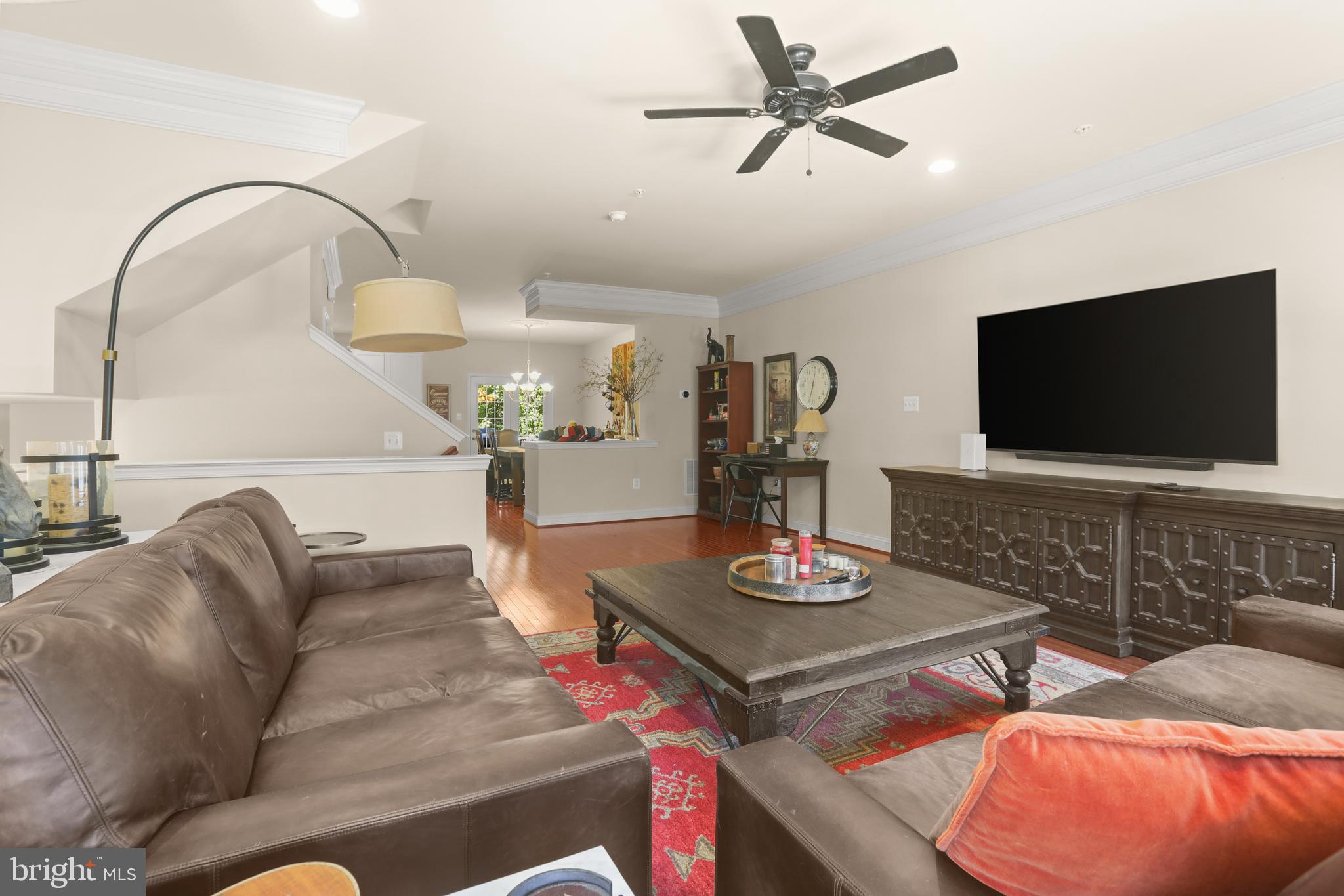 RIVERWALK - Residential