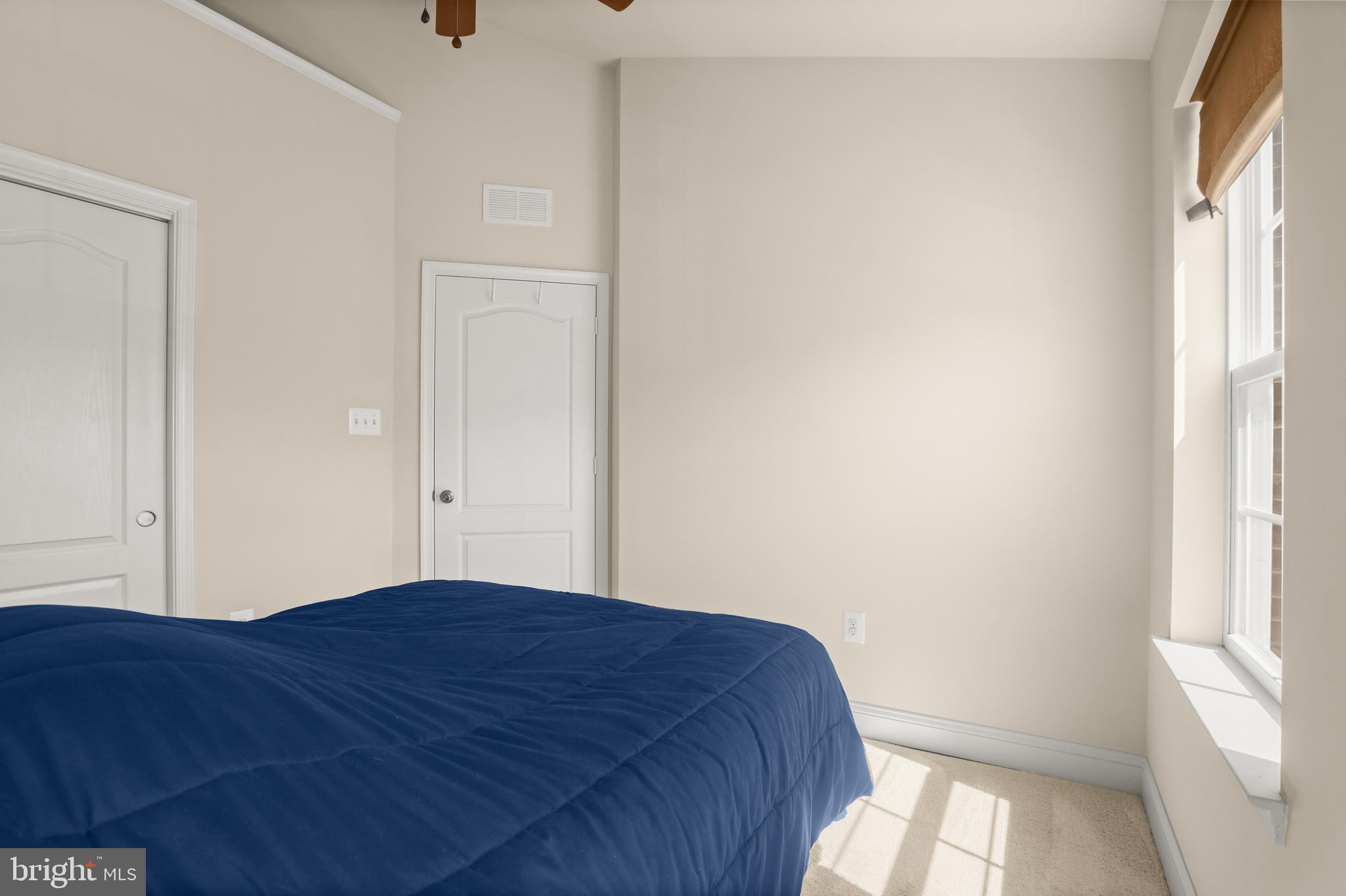 RIVERWALK - Residential